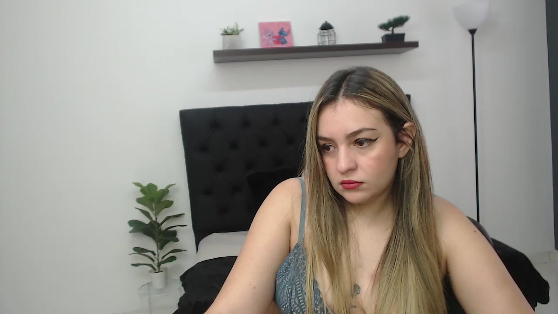 Gallery image thumbnail from CamilleDucan's myfreecams stream on, 02/11/2026, 14:29 image 1 of 20