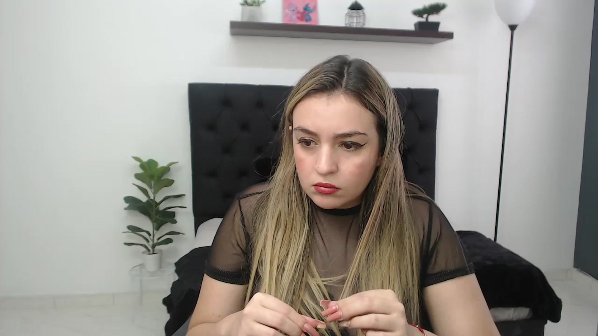 Gallery image thumbnail from CamilleDucan's myfreecams stream on, 02/12/2026, 17:09 image 5 of 20