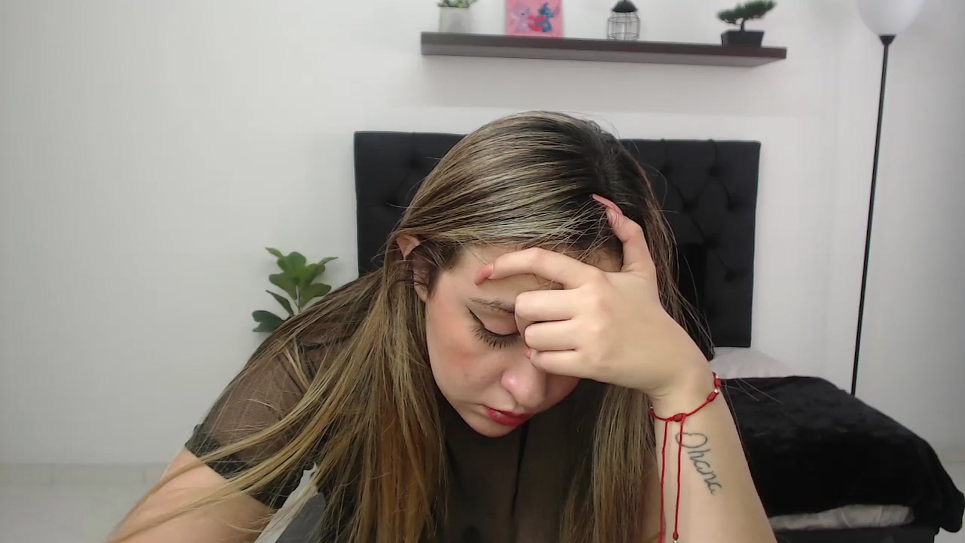 Gallery image thumbnail from CamilleDucan's myfreecams stream on, 02/12/2026, 18:45 image 4 of 20