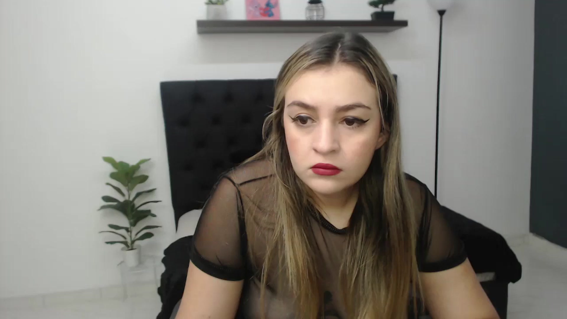 Gallery image thumbnail from CamilleDucan's myfreecams stream on, 02/19/2026, 13:32 image 12 of 20