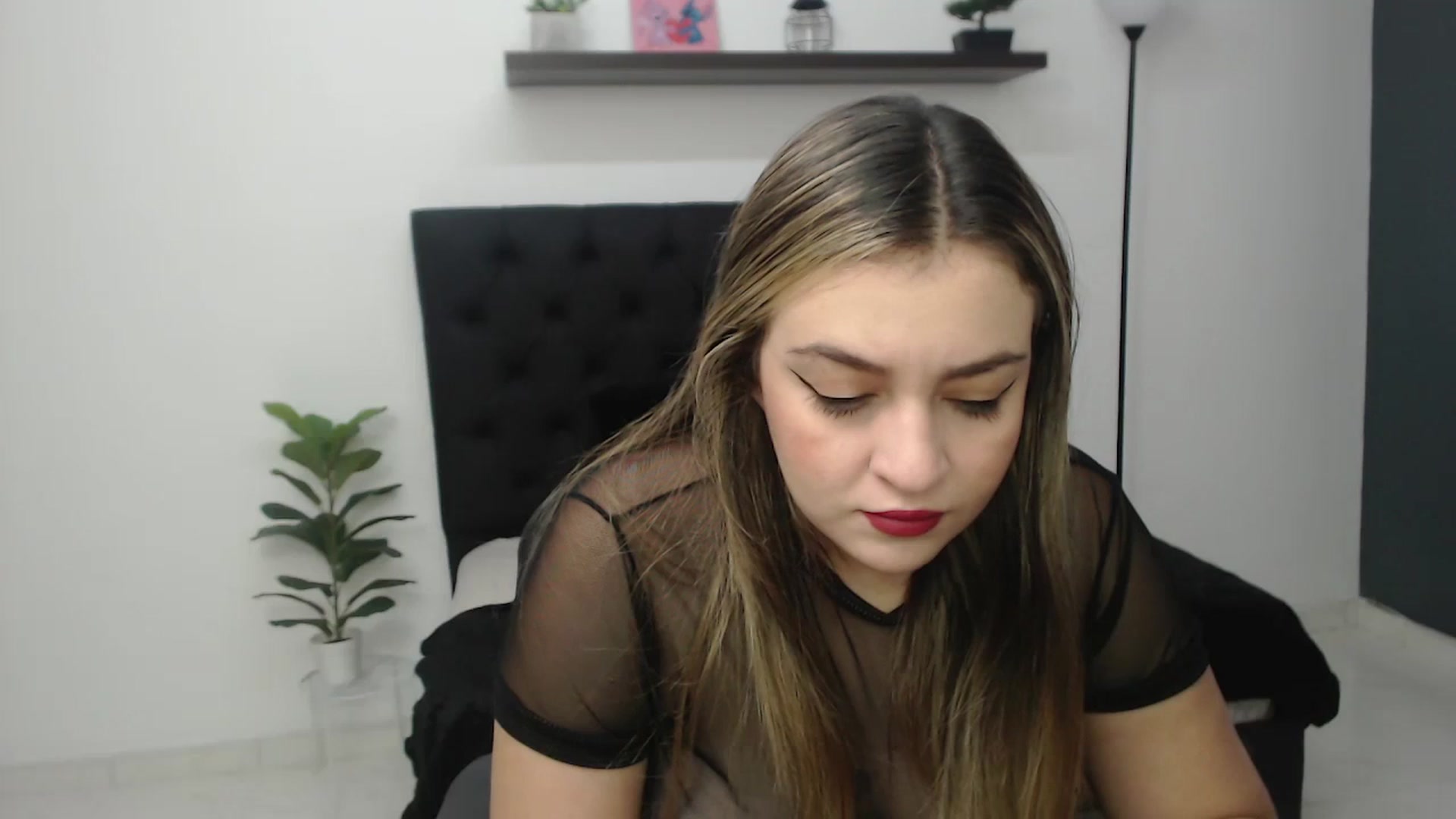 Gallery image thumbnail from CamilleDucan's myfreecams stream on, 02/19/2026, 13:32 image 10 of 20