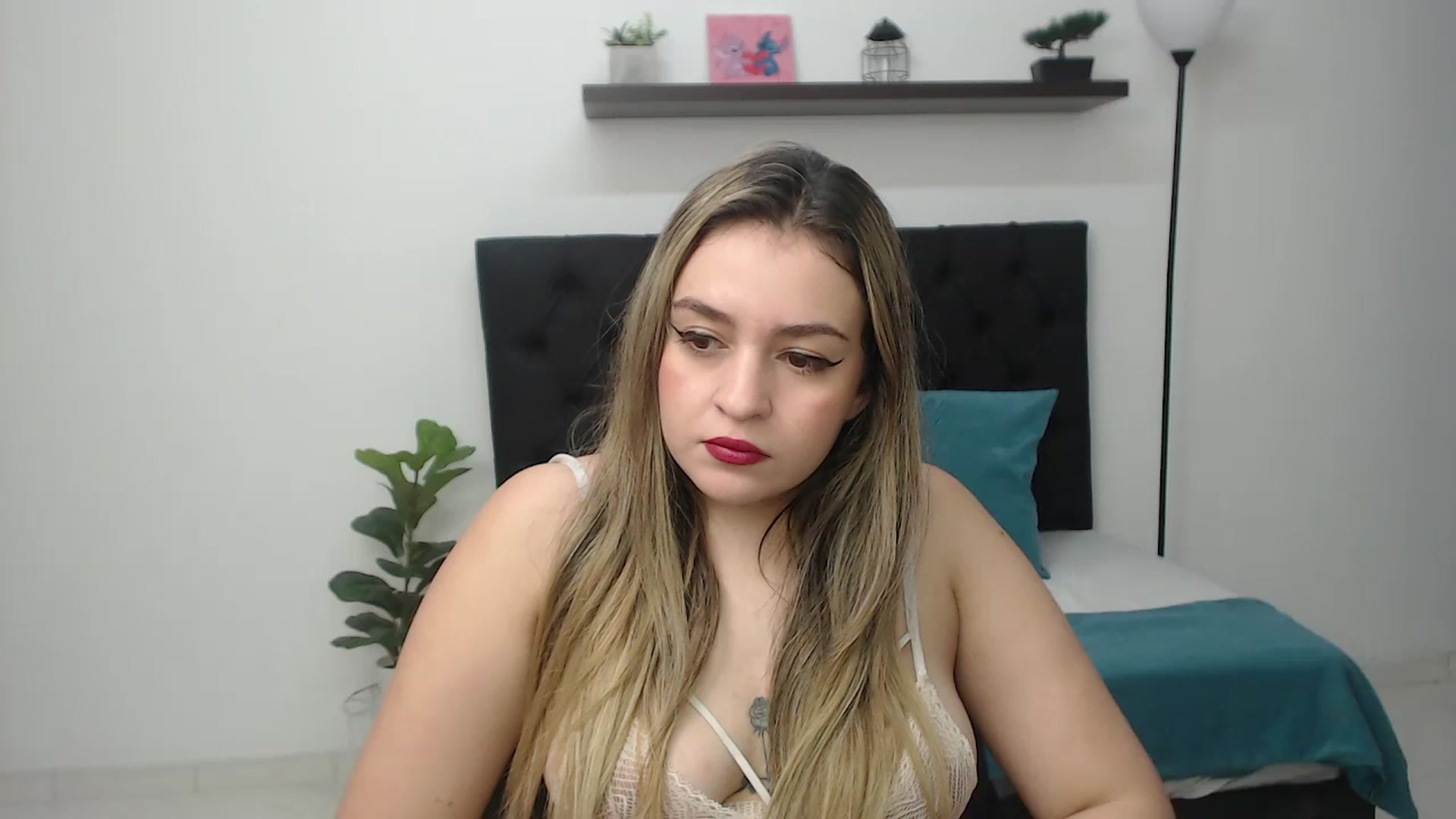 Gallery image thumbnail from CamilleDucan's myfreecams stream on, 02/24/2026, 14:10 image 7 of 20