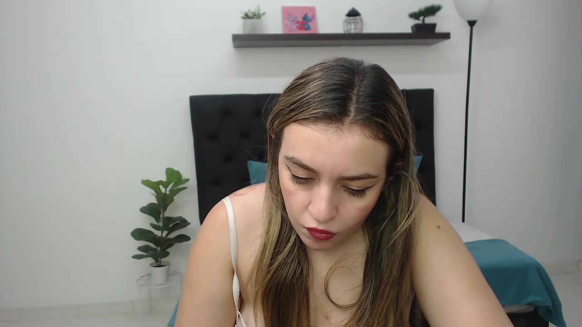 Gallery image thumbnail from CamilleDucan's myfreecams stream on, 02/24/2026, 16:35 image 6 of 20