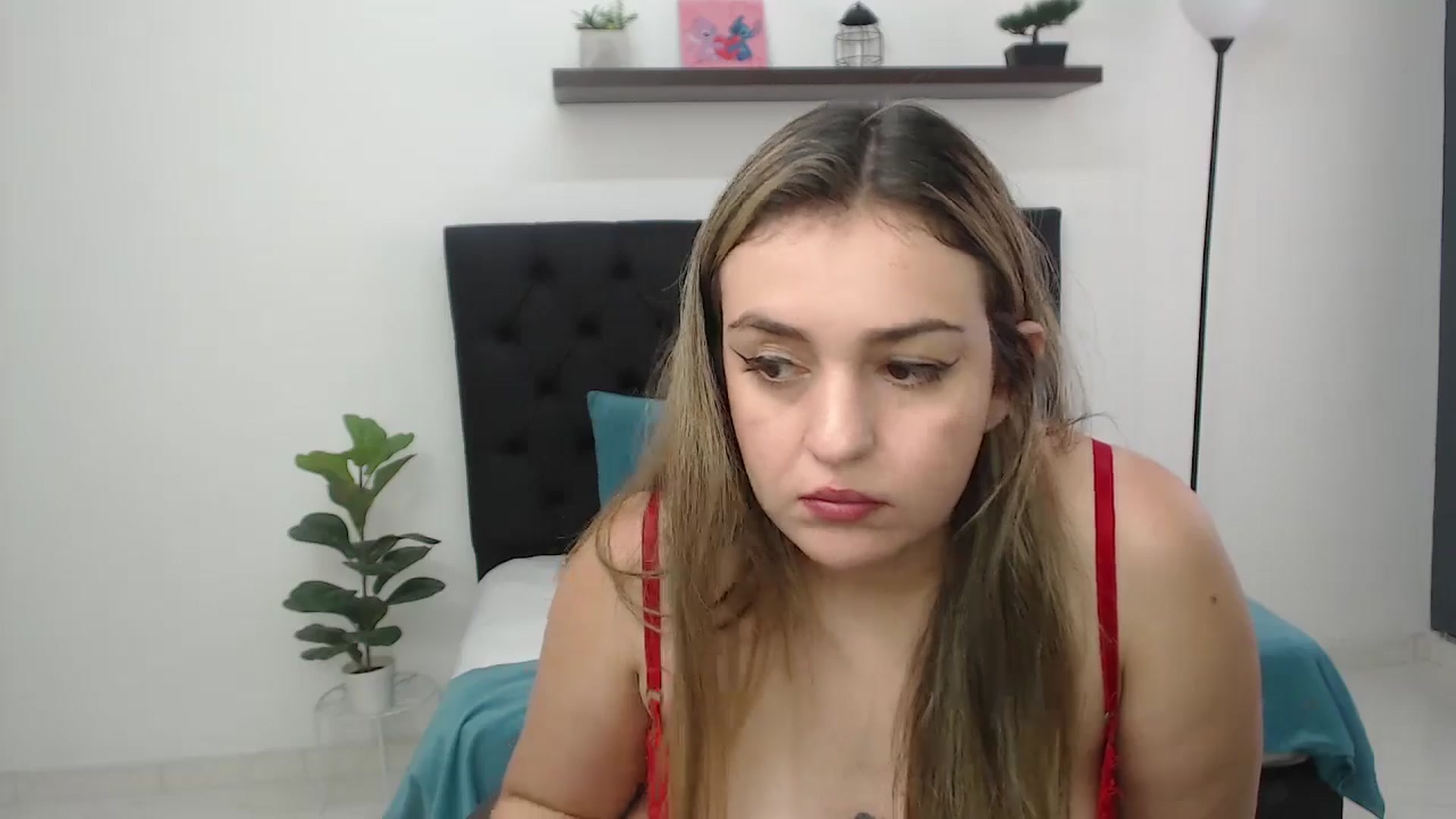 Gallery image thumbnail from CamilleDucan's myfreecams stream on, 02/27/2026, 19:05 image 11 of 20