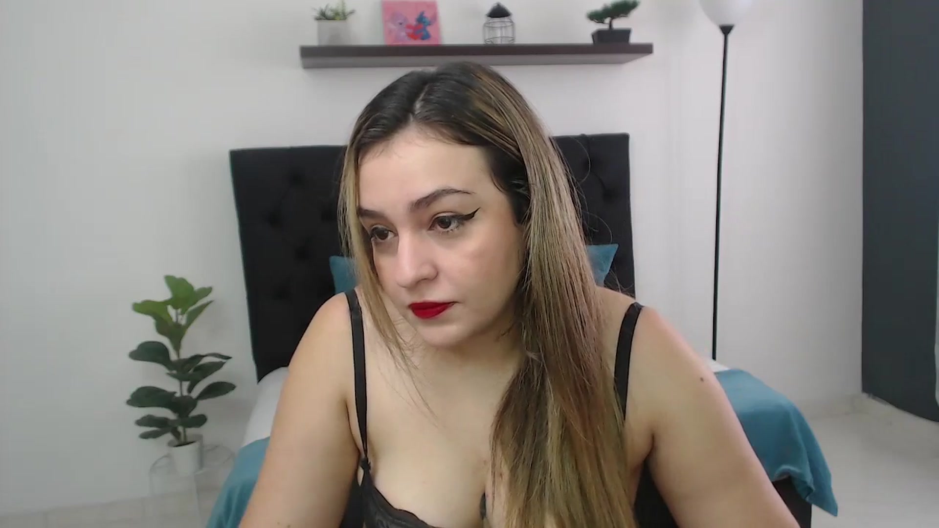 Gallery image thumbnail from CamilleDucan's myfreecams stream on, 03/02/2026, 14:08 image 12 of 20