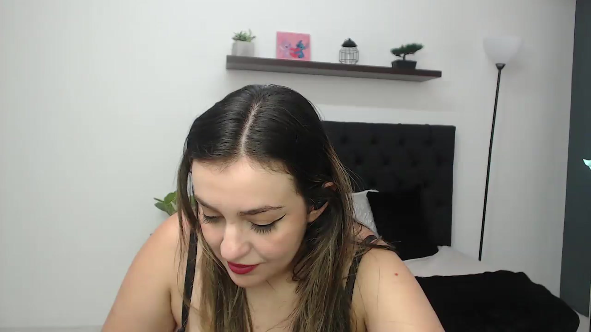 Gallery image thumbnail from CamilleDucan's myfreecams stream on, 07/29/2026, 17:03 image 6 of 20