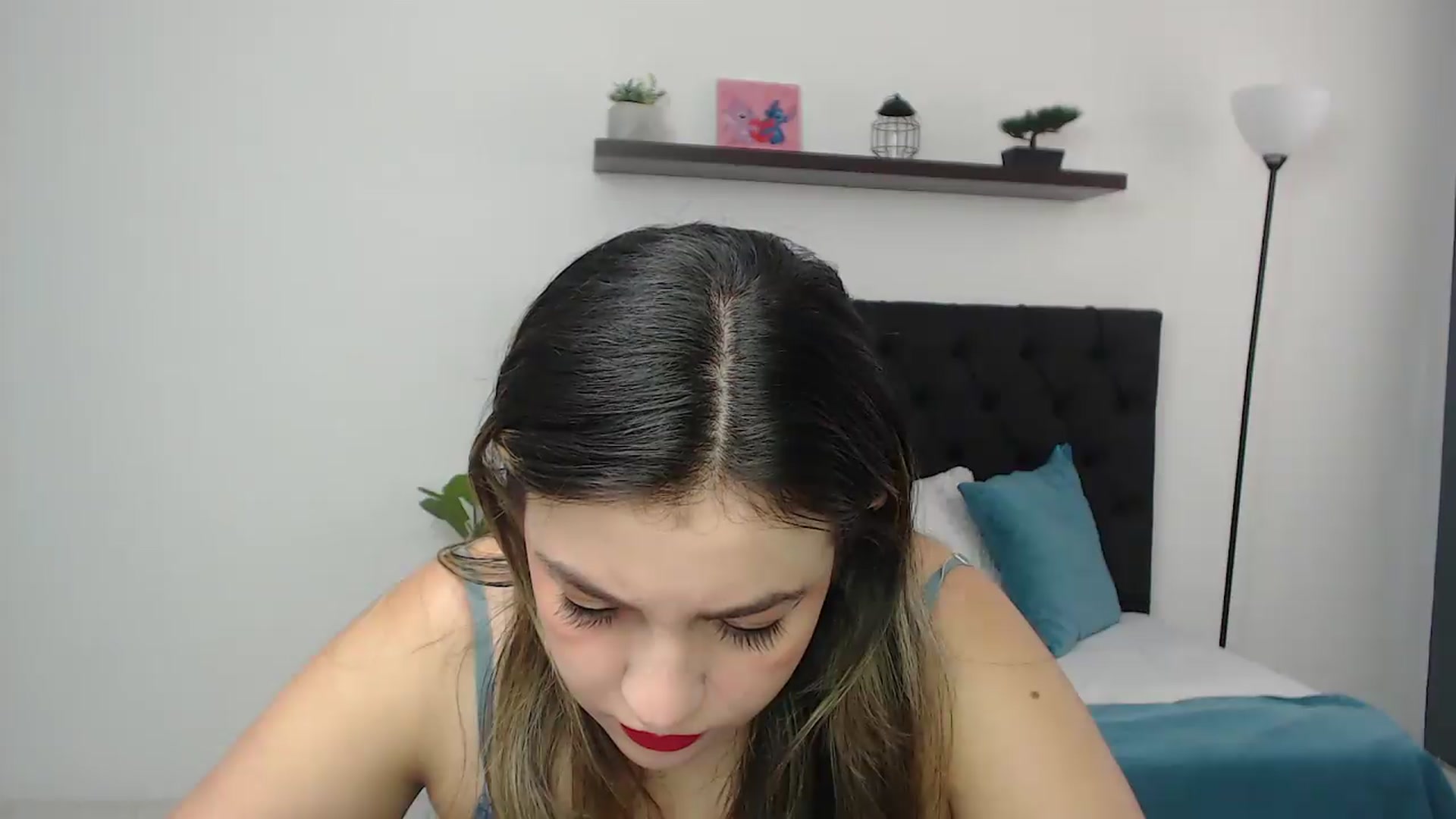 Gallery image thumbnail from CamilleDucan's myfreecams stream on, 08/04/2026, 14:55 image 8 of 20