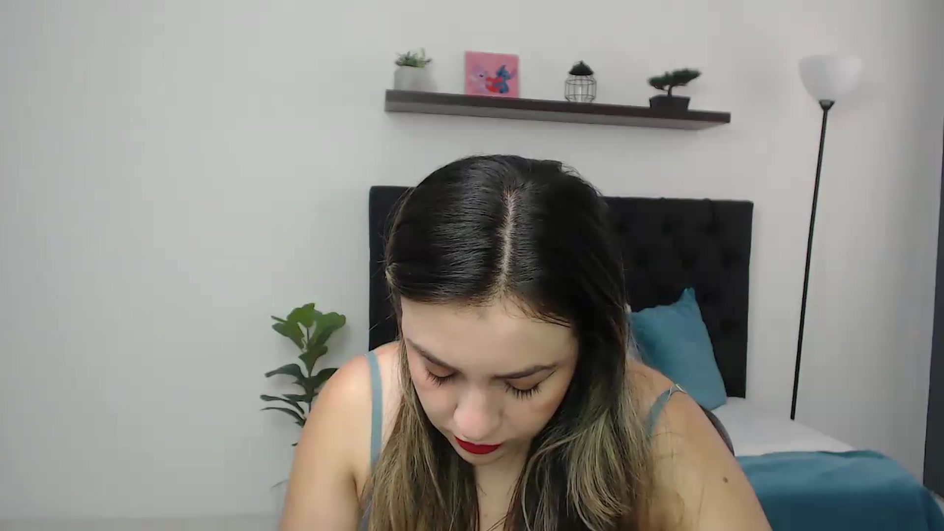 Gallery image thumbnail from CamilleDucan's myfreecams stream on, 08/04/2026, 14:55 image 9 of 20