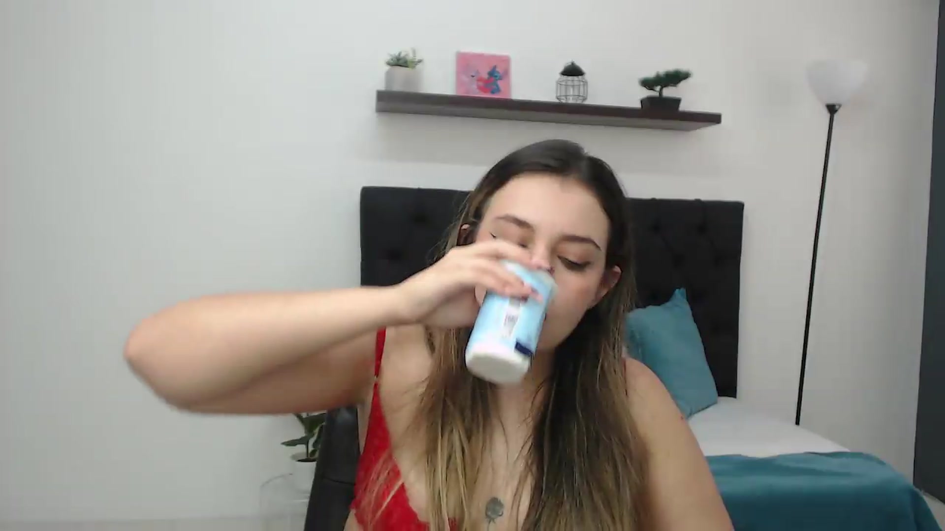 Gallery image thumbnail from CamilleDucan's myfreecams stream on, 08/07/2026, 15:49 image 8 of 20
