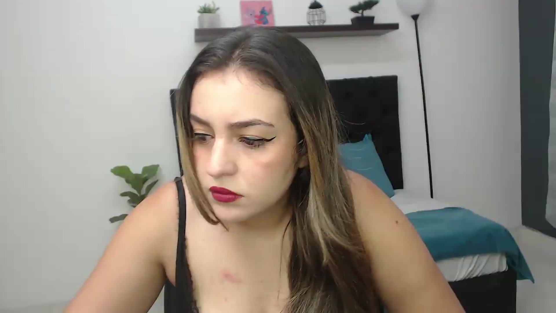 Gallery image thumbnail from CamilleDucan's myfreecams stream on, 08/17/2026, 14:28 image 3 of 20