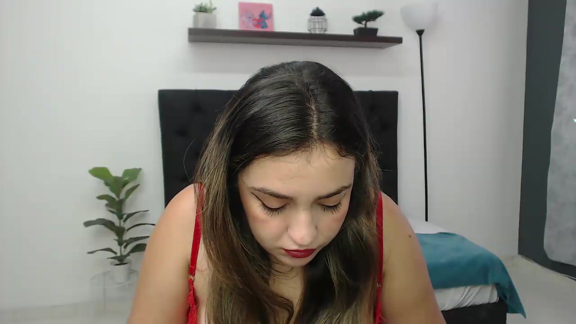 Gallery image thumbnail from CamilleDucan's myfreecams stream on, 08/18/2026, 17:05 image 5 of 20