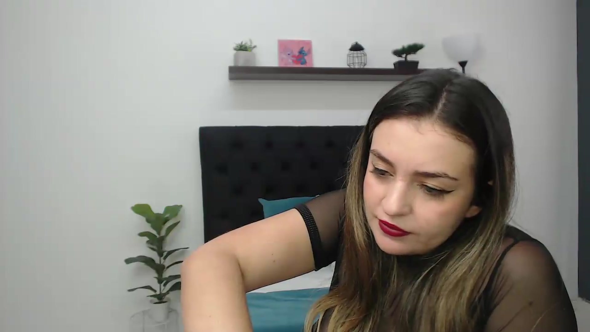 Gallery image thumbnail from CamilleDucan's myfreecams stream on, 08/20/2026, 16:54 image 16 of 20