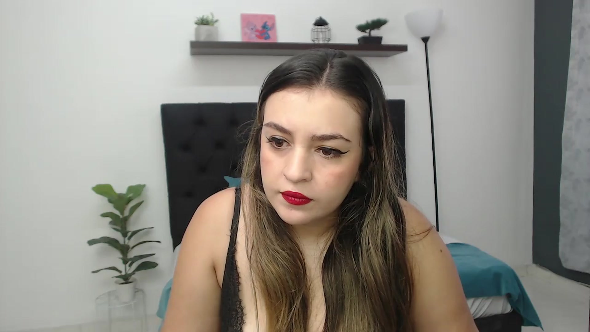 Gallery image thumbnail from CamilleDucan's myfreecams stream on, 08/25/2026, 13:51 image 12 of 20