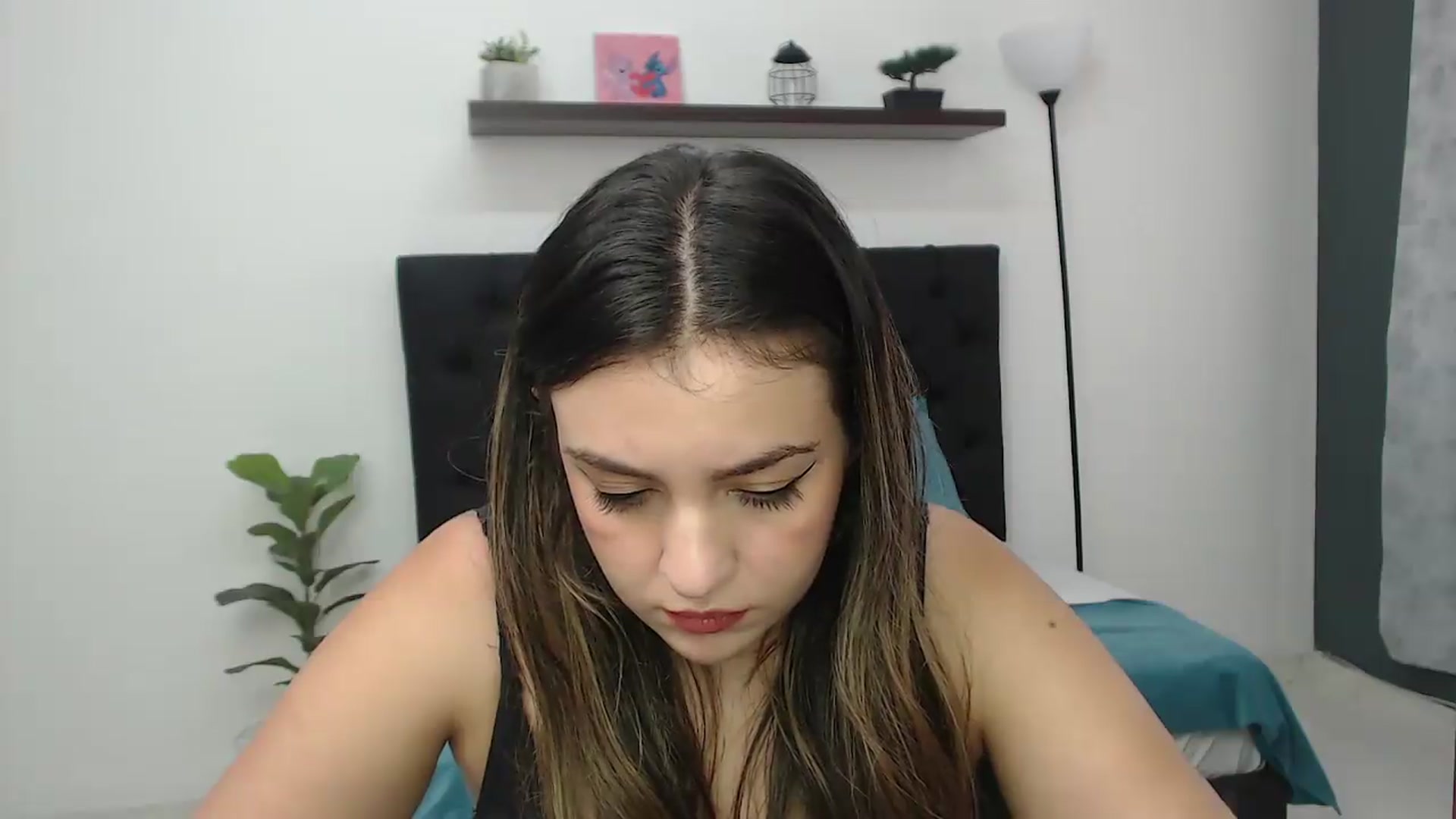 Gallery image thumbnail from CamilleDucan's myfreecams stream on, 08/25/2026, 17:00 image 17 of 20