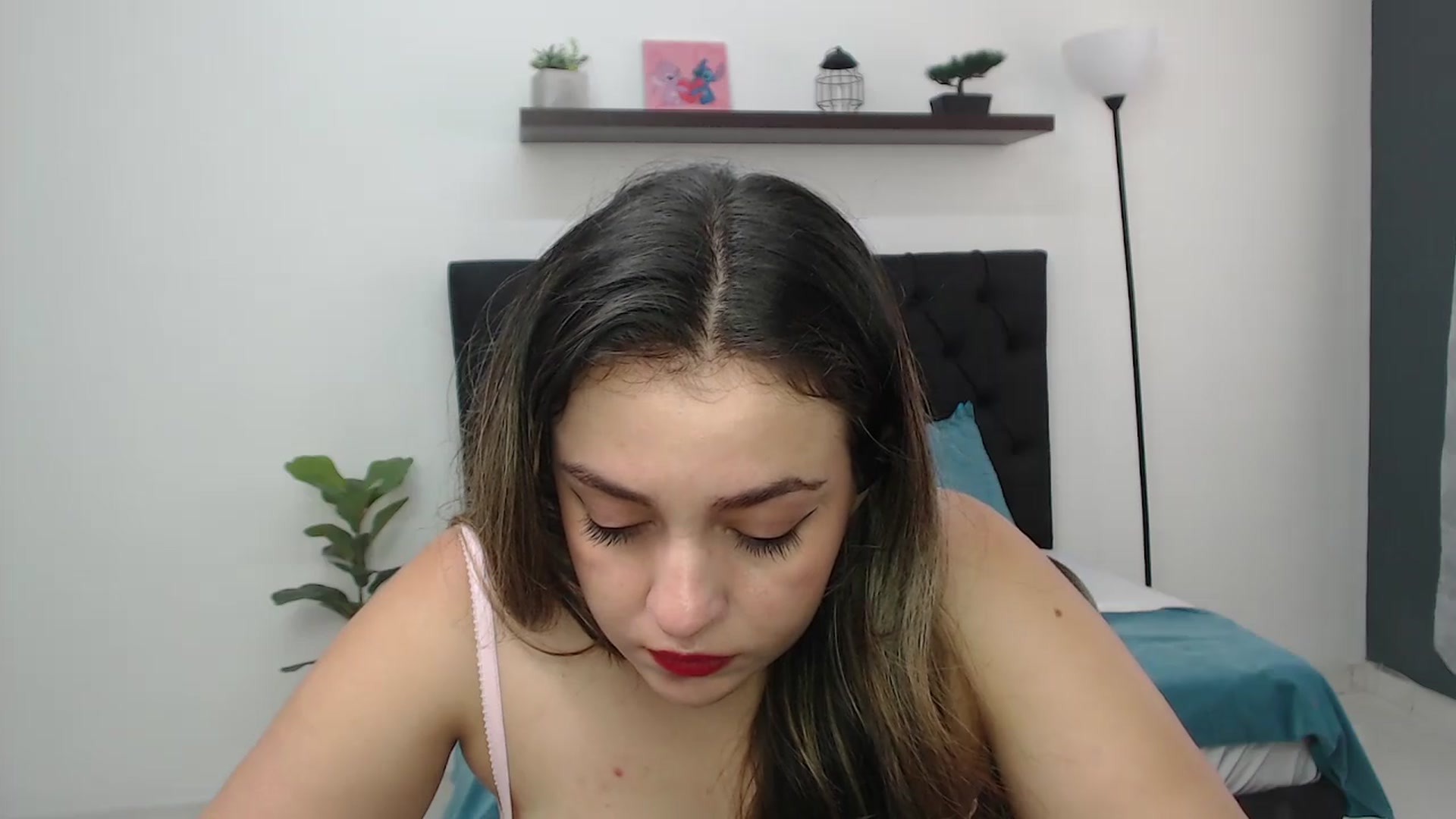 Gallery image thumbnail from CamilleDucan's myfreecams stream on, 08/27/2026, 16:32 image 4 of 20