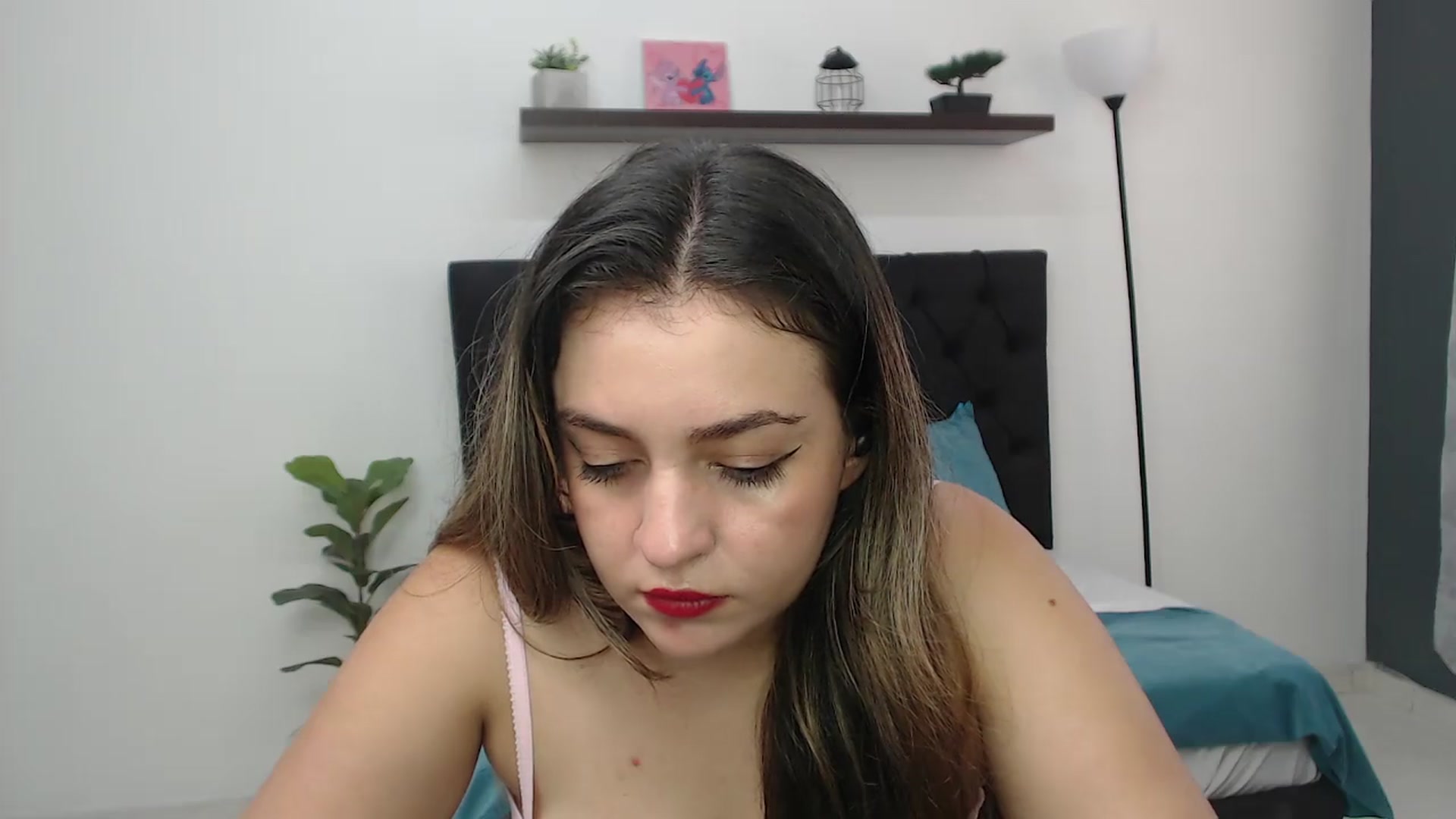 Gallery image thumbnail from CamilleDucan's myfreecams stream on, 08/27/2026, 16:32 image 10 of 20