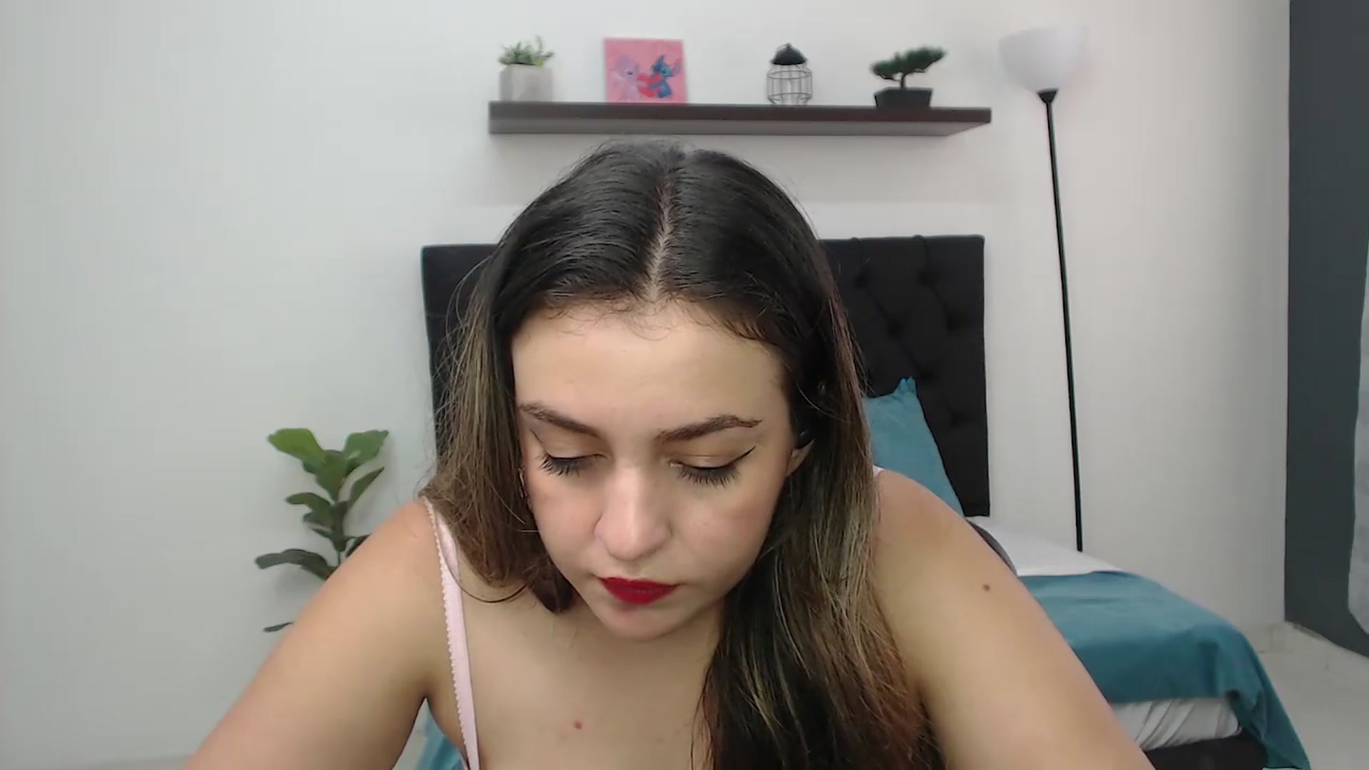 Gallery image thumbnail from CamilleDucan's myfreecams stream on, 08/27/2026, 16:32 image 2 of 20