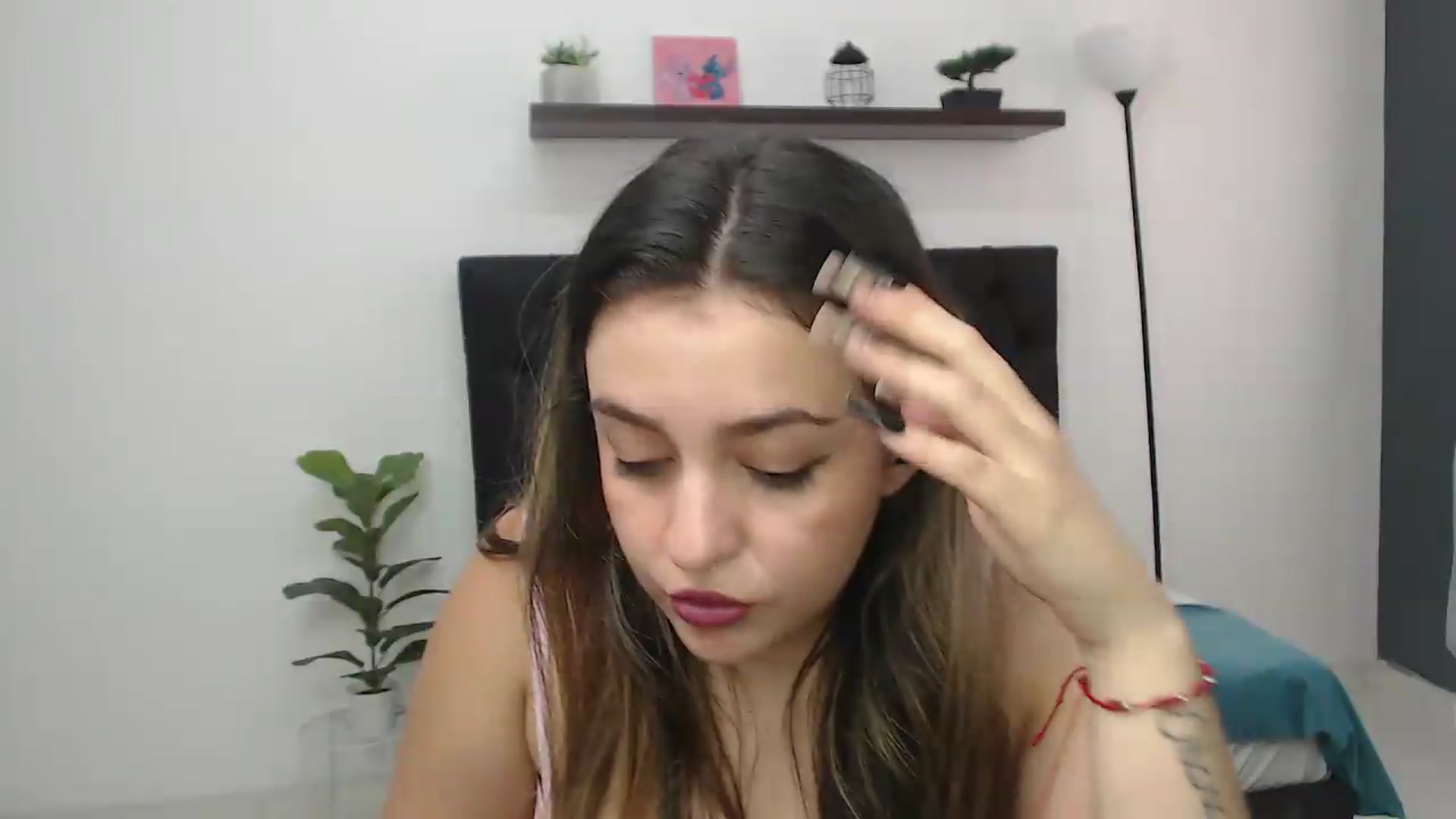 Gallery image thumbnail from CamilleDucan's myfreecams stream on, 08/27/2026, 17:04 image 14 of 20
