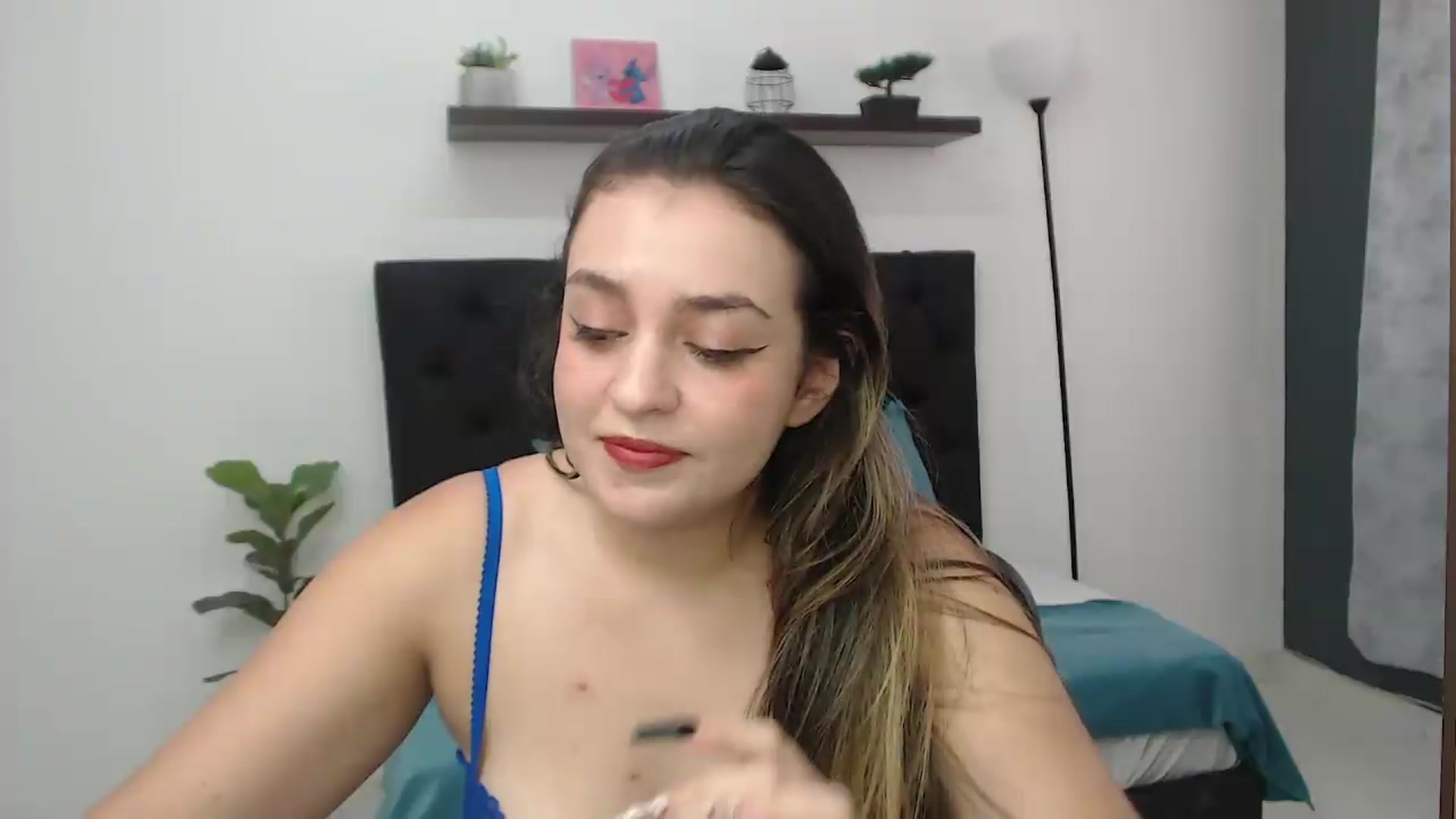 Gallery image thumbnail from CamilleDucan's myfreecams stream on, 08/28/2026, 14:53 image 12 of 20