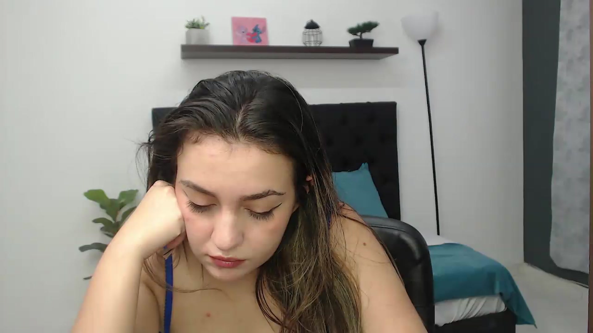 Gallery image thumbnail from CamilleDucan's myfreecams stream on, 08/28/2026, 16:22 image 19 of 20