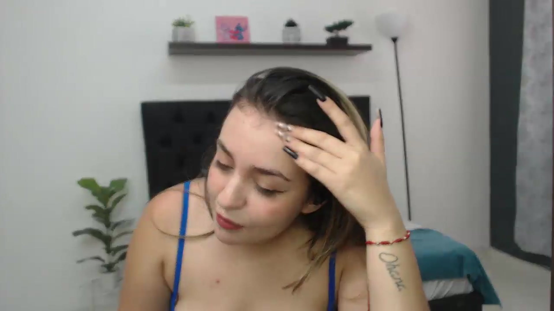 Gallery image thumbnail from CamilleDucan's myfreecams stream on, 08/28/2026, 16:22 image 2 of 20