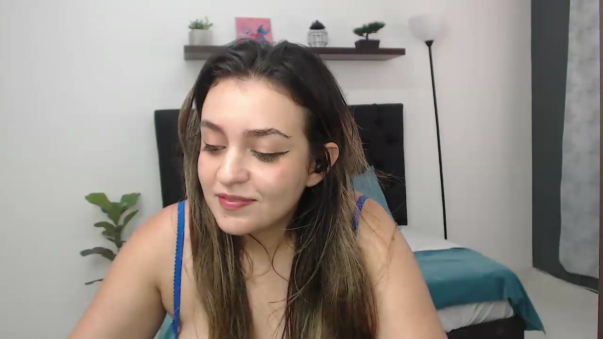 Gallery image thumbnail from CamilleDucan's myfreecams stream on, 08/28/2026, 16:47 image 19 of 20