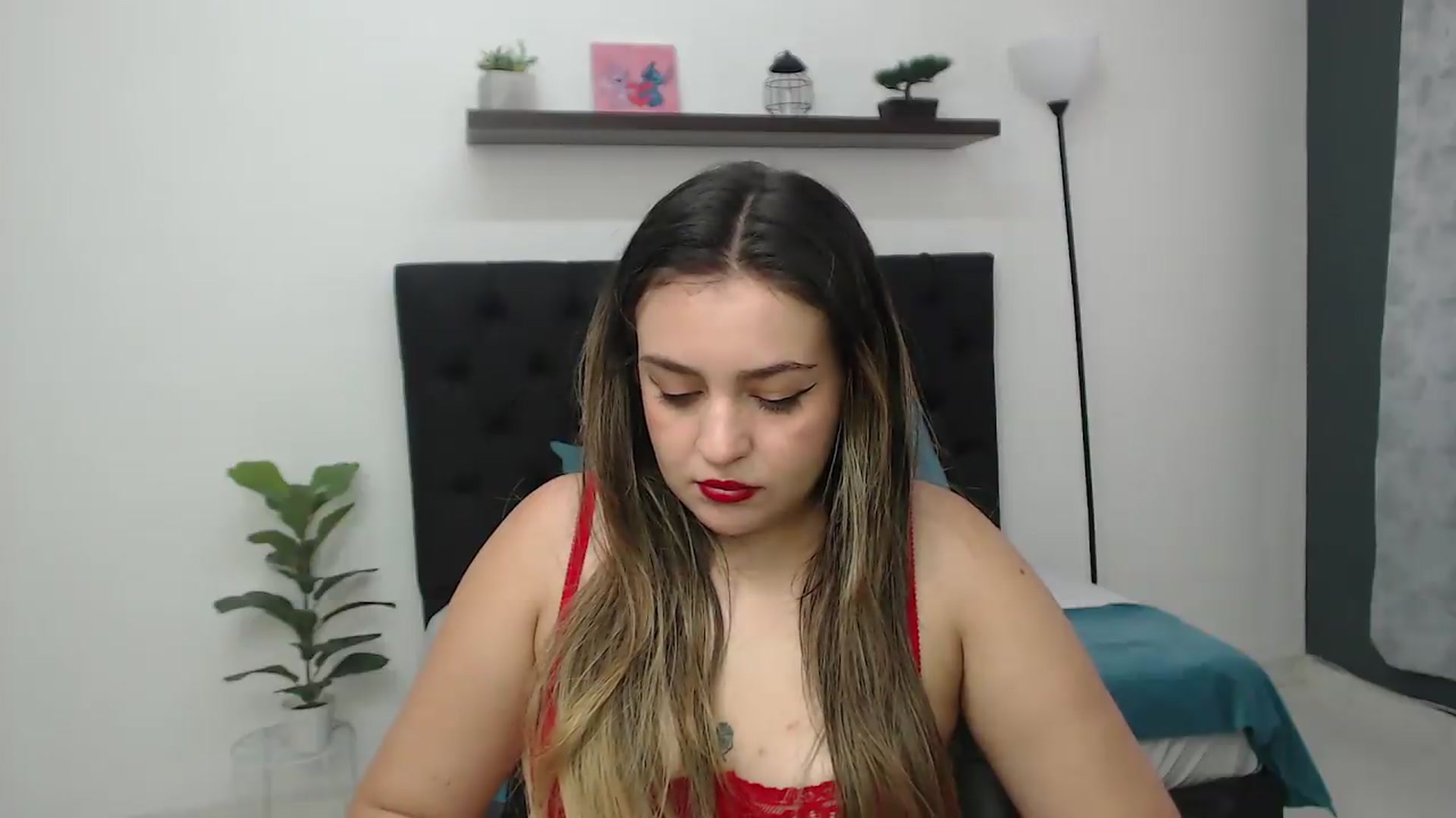 Gallery image thumbnail from CamilleDucan's myfreecams stream on, 08/29/2026, 15:52 image 9 of 20