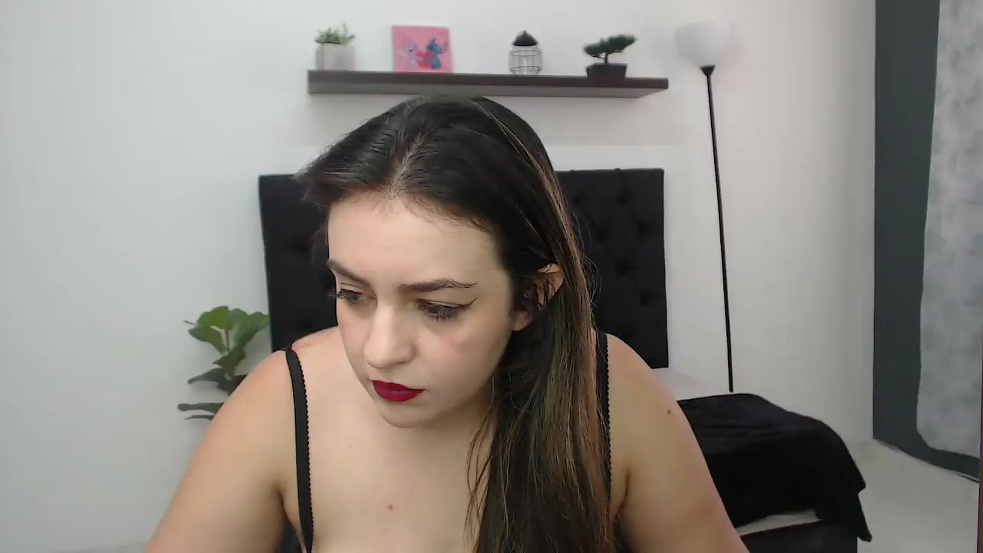 Gallery image thumbnail from CamilleDucan's myfreecams stream on, 09/03/2026, 14:53 image 15 of 20