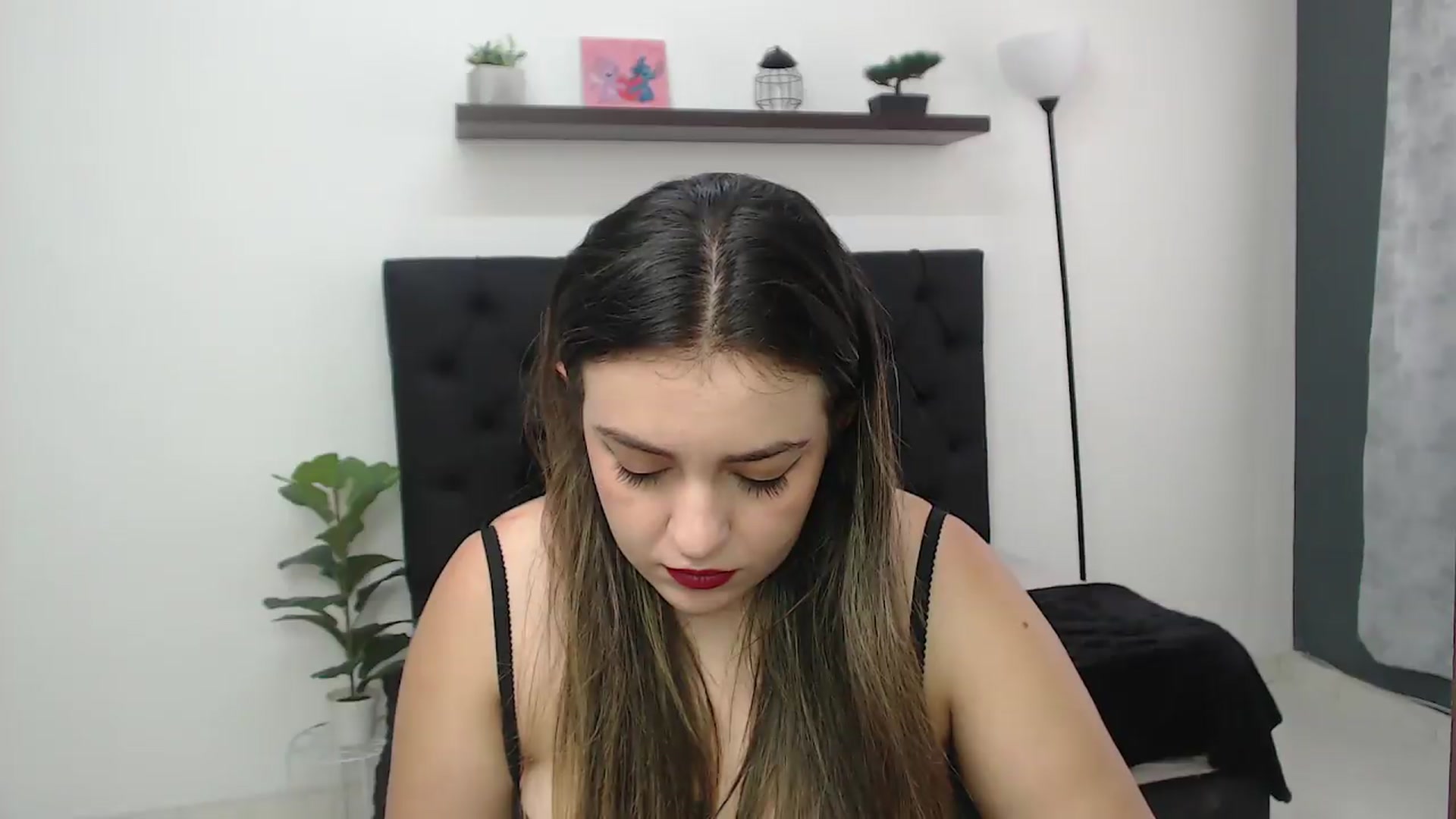 Gallery image thumbnail from CamilleDucan's myfreecams stream on, 09/03/2026, 15:57 image 10 of 20