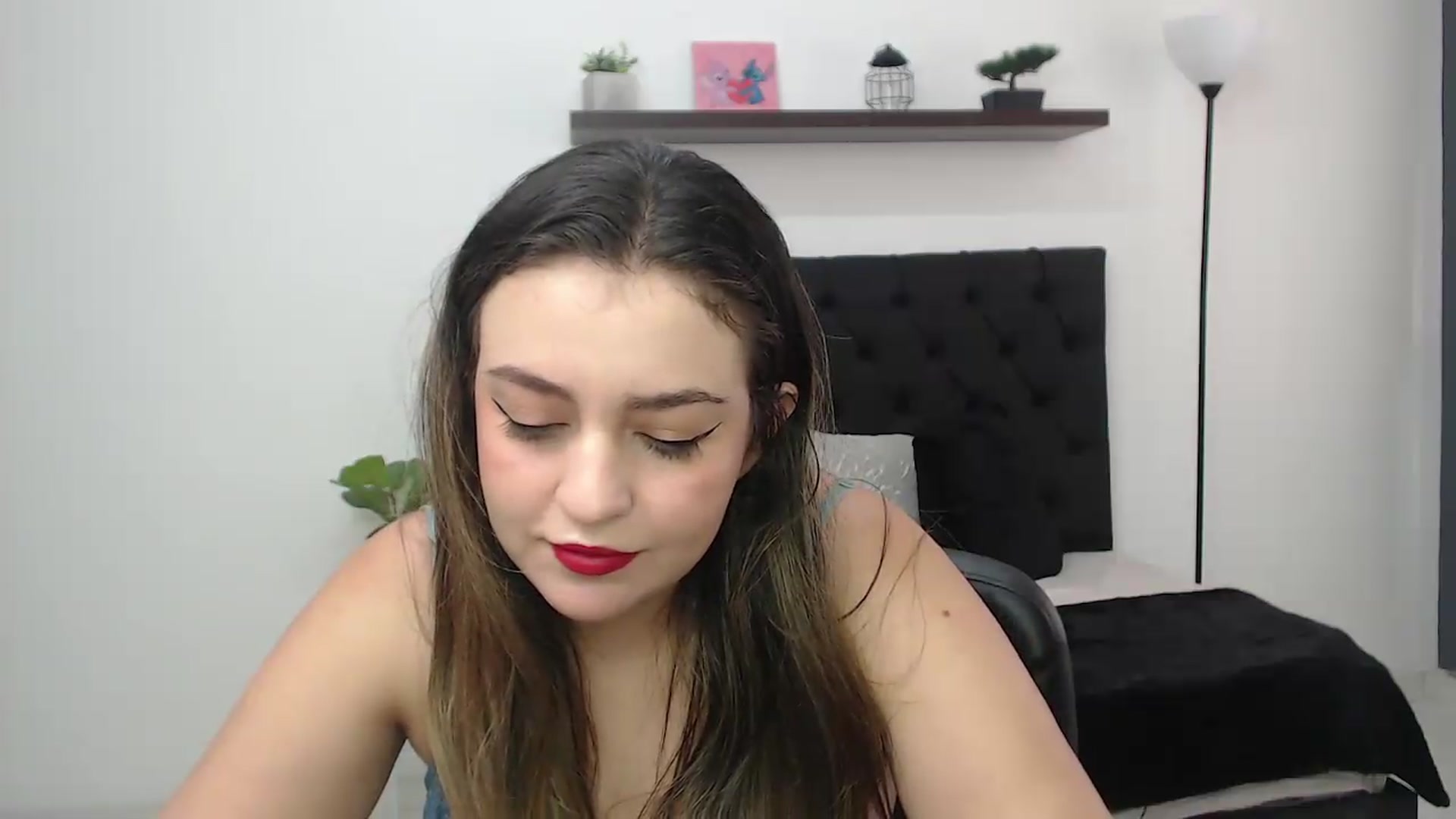 Gallery image thumbnail from CamilleDucan's myfreecams stream on, 09/08/2026, 14:47 image 8 of 20