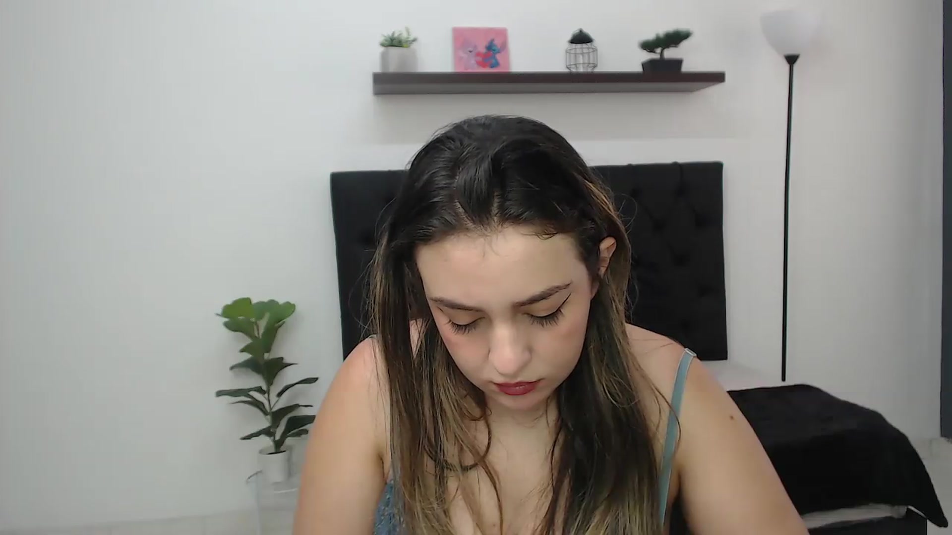 Gallery image thumbnail from CamilleDucan's myfreecams stream on, 09/08/2026, 15:50 image 6 of 20