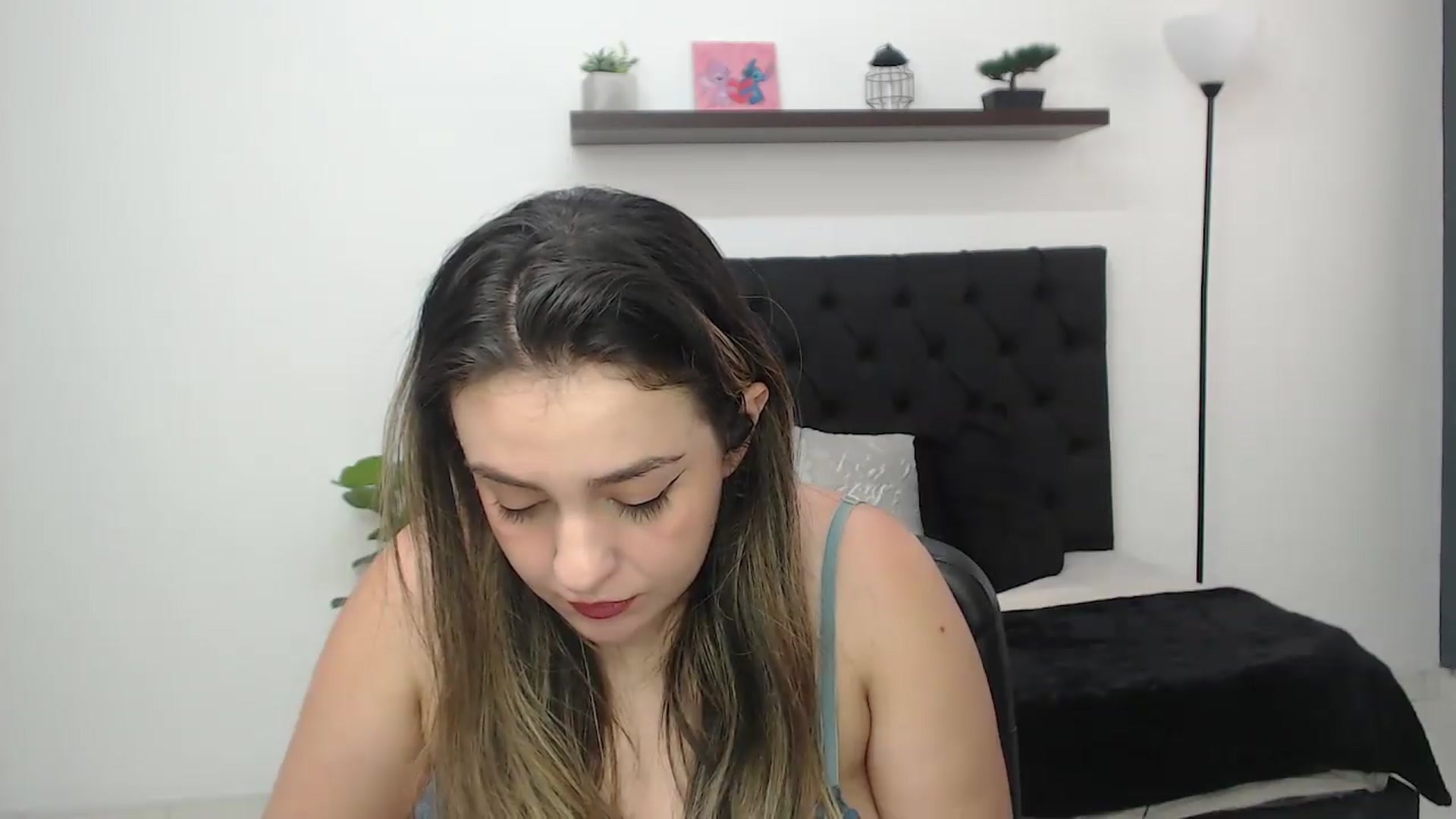 Gallery image thumbnail from CamilleDucan's myfreecams stream on, 09/08/2026, 18:47 image 3 of 20
