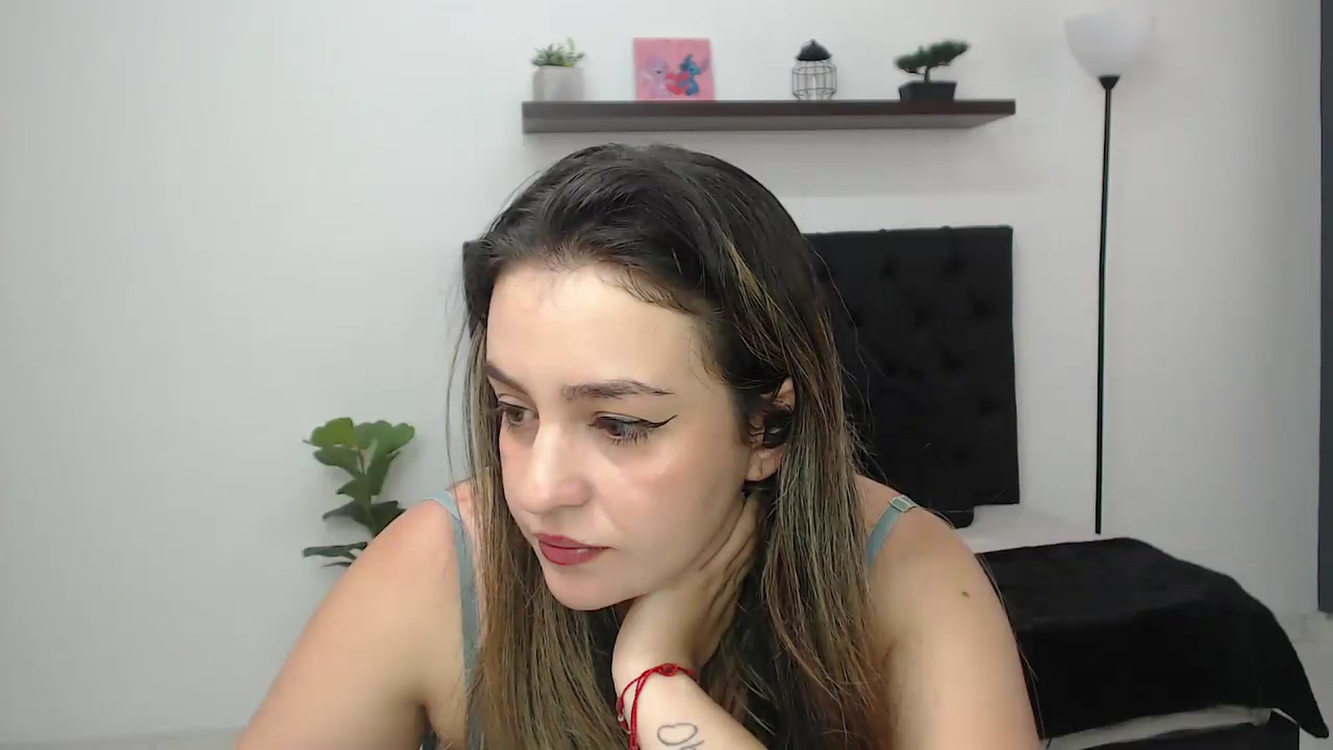 Gallery image thumbnail from CamilleDucan's myfreecams stream on, 09/08/2026, 18:47 image 5 of 20