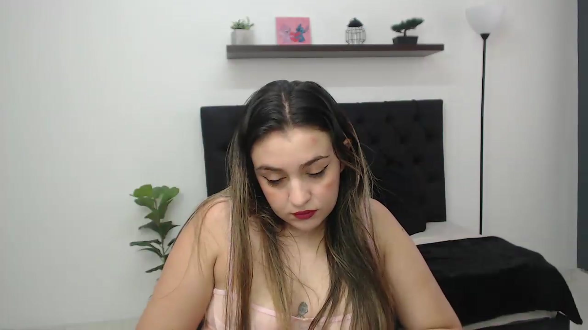 Gallery image thumbnail from CamilleDucan's myfreecams stream on, 09/09/2026, 16:08 image 17 of 20