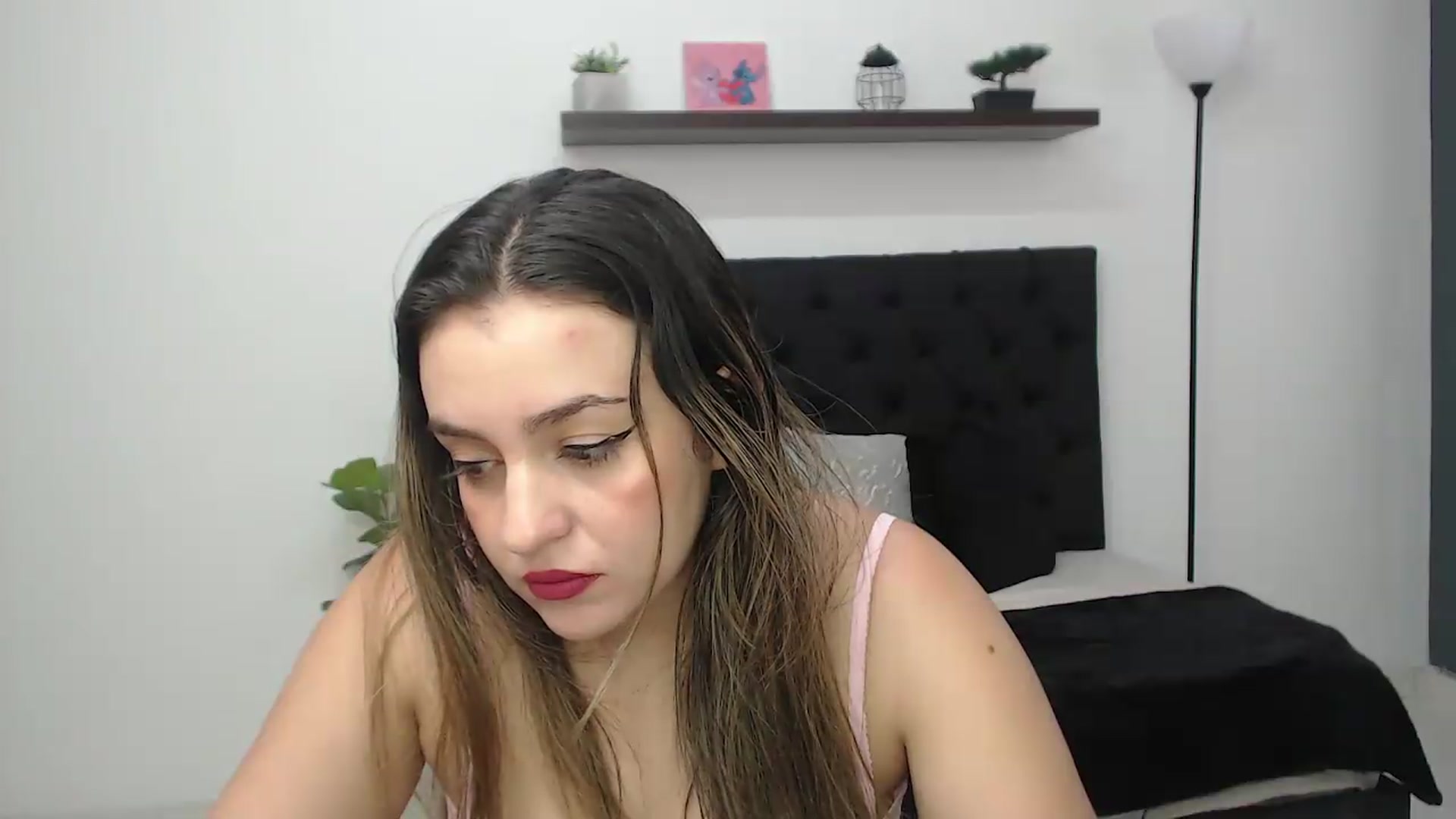 Gallery image thumbnail from CamilleDucan's myfreecams stream on, 09/09/2026, 16:08 image 20 of 20