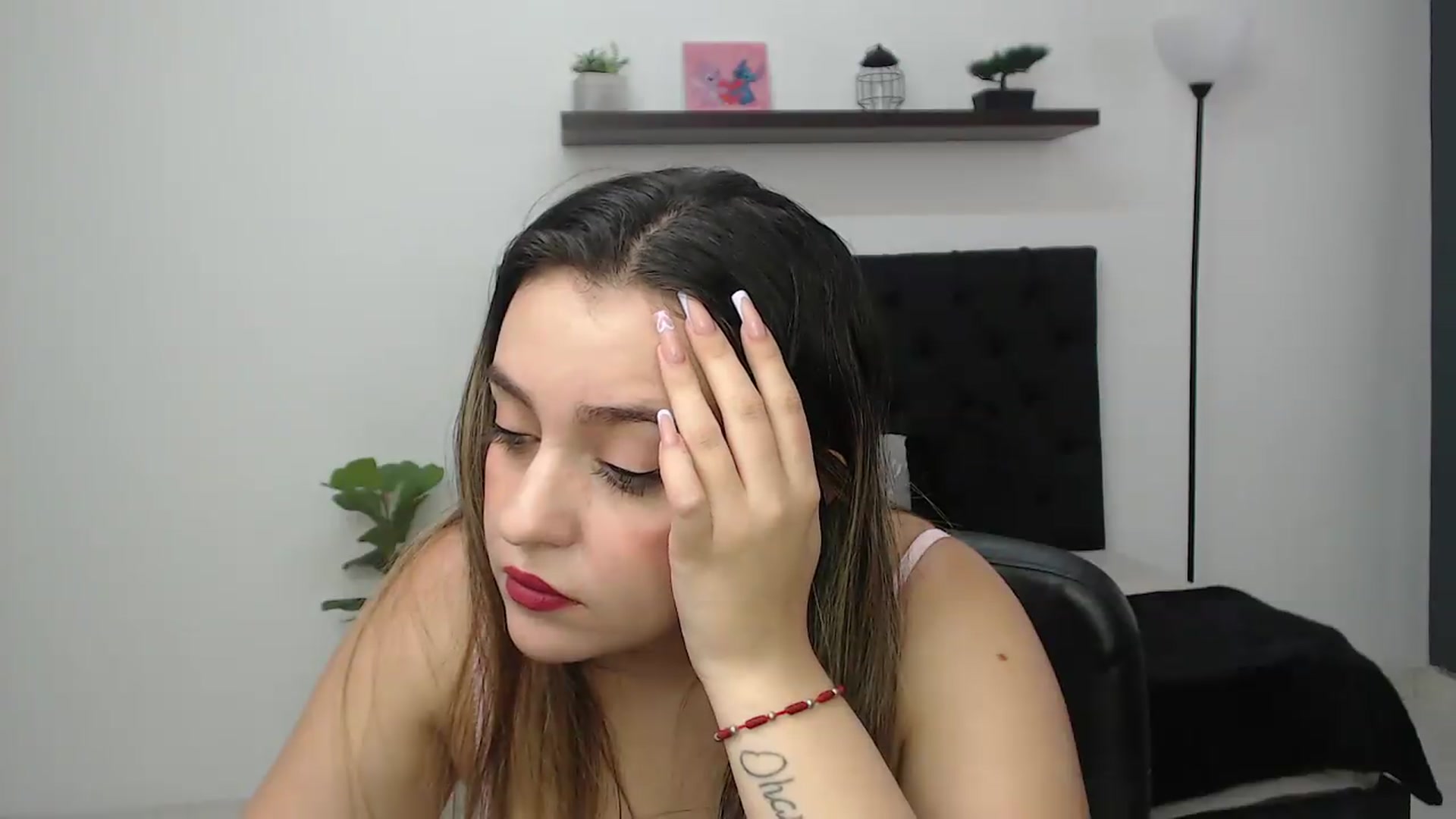 Gallery image thumbnail from CamilleDucan's myfreecams stream on, 09/09/2026, 16:08 image 16 of 20