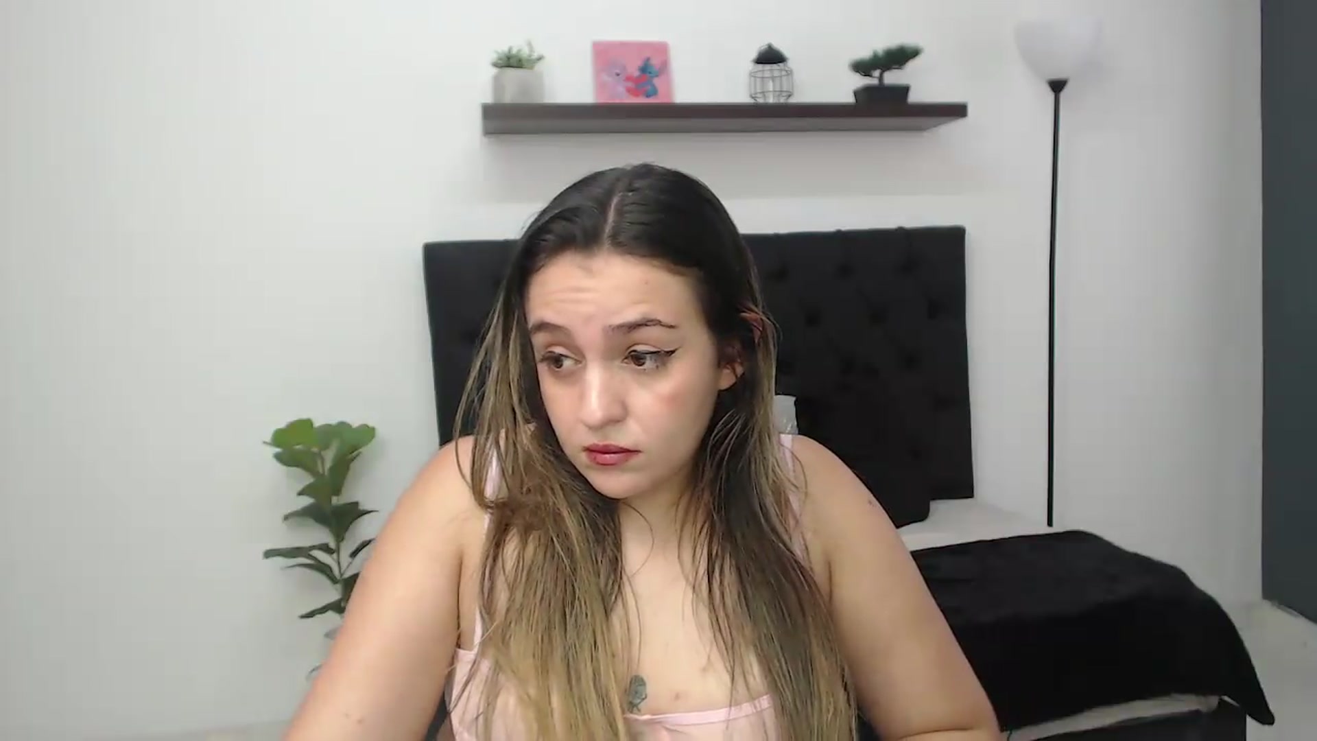 Gallery image thumbnail from CamilleDucan's myfreecams stream on, 09/09/2026, 19:02 image 7 of 20