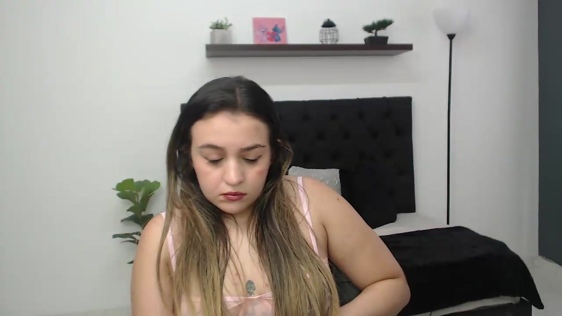 Gallery image thumbnail from CamilleDucan's myfreecams stream on, 09/09/2026, 19:02 image 9 of 20