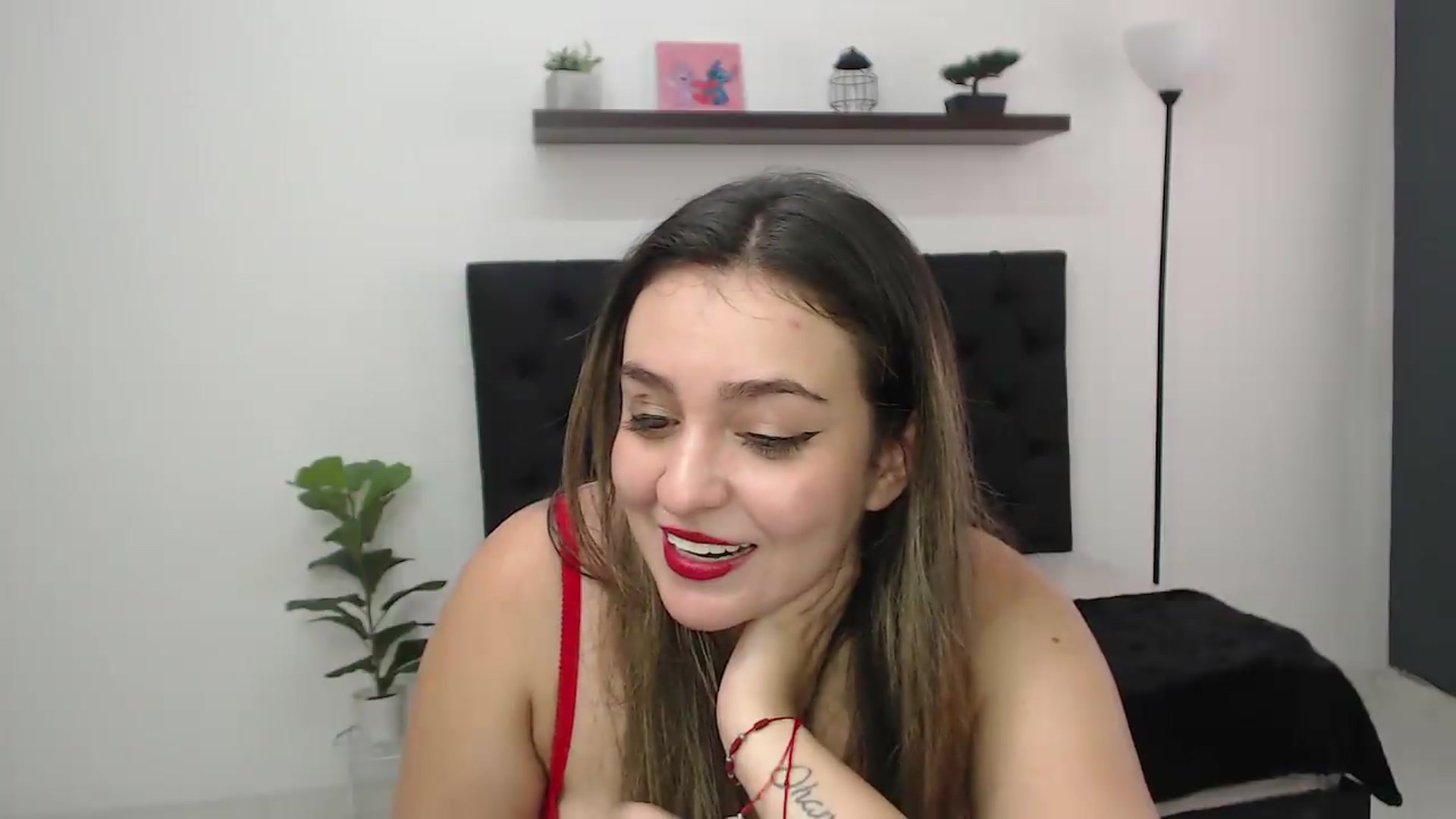 Gallery image thumbnail from CamilleDucan's myfreecams stream on, 09/10/2026, 14:39 image 19 of 20