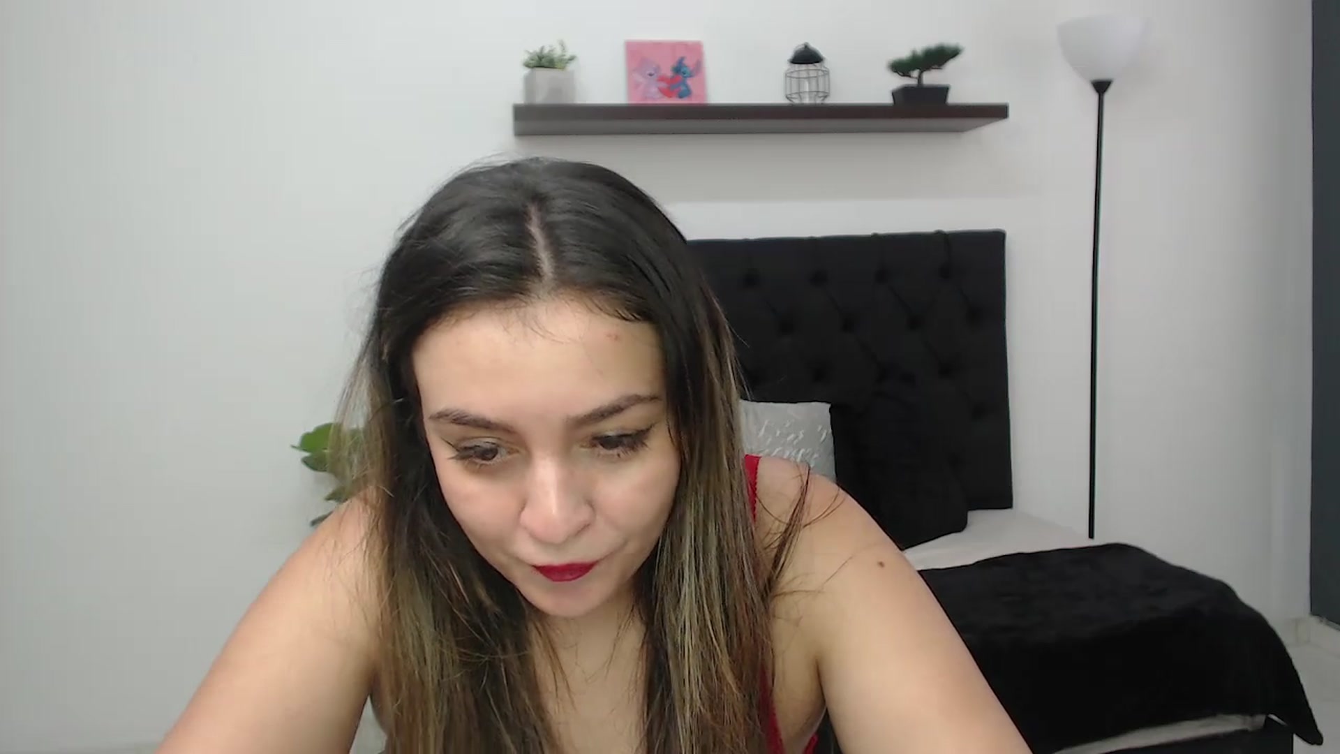 Gallery image thumbnail from CamilleDucan's myfreecams stream on, 09/10/2026, 18:48 image 16 of 20
