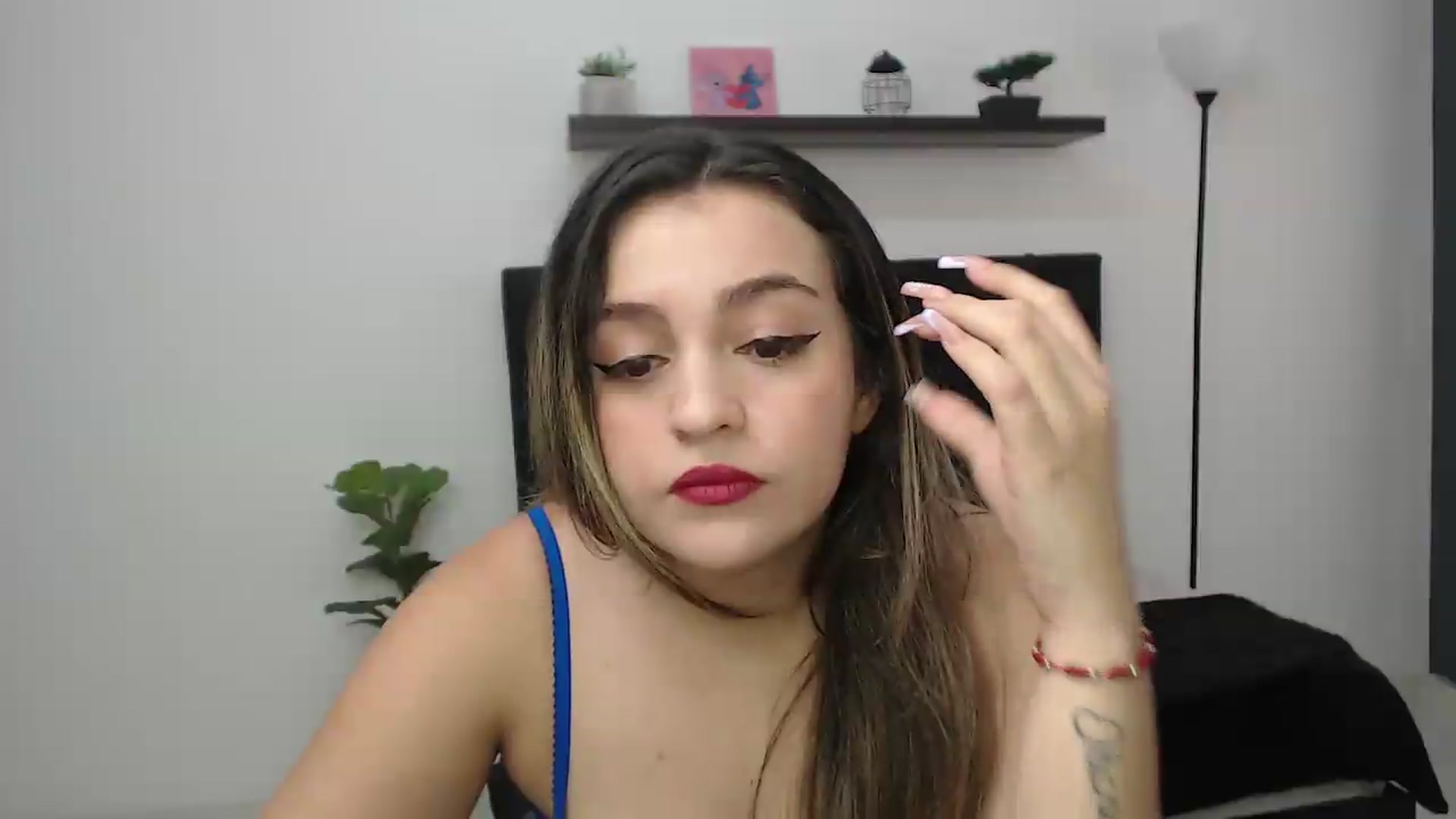 Gallery image thumbnail from CamilleDucan's myfreecams stream on, 09/11/2026, 14:33 image 10 of 20