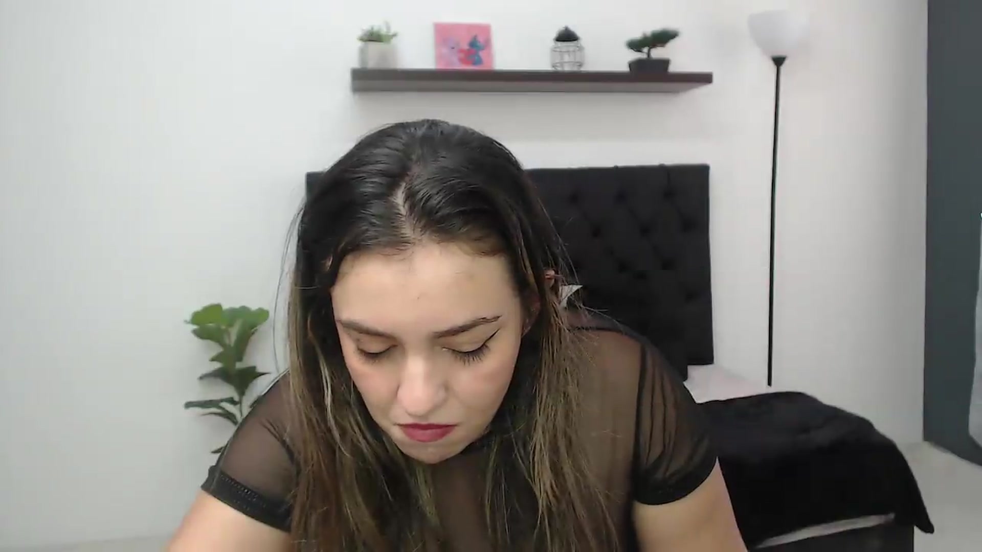 Gallery image thumbnail from CamilleDucan's myfreecams stream on, 09/12/2026, 15:33 image 14 of 20