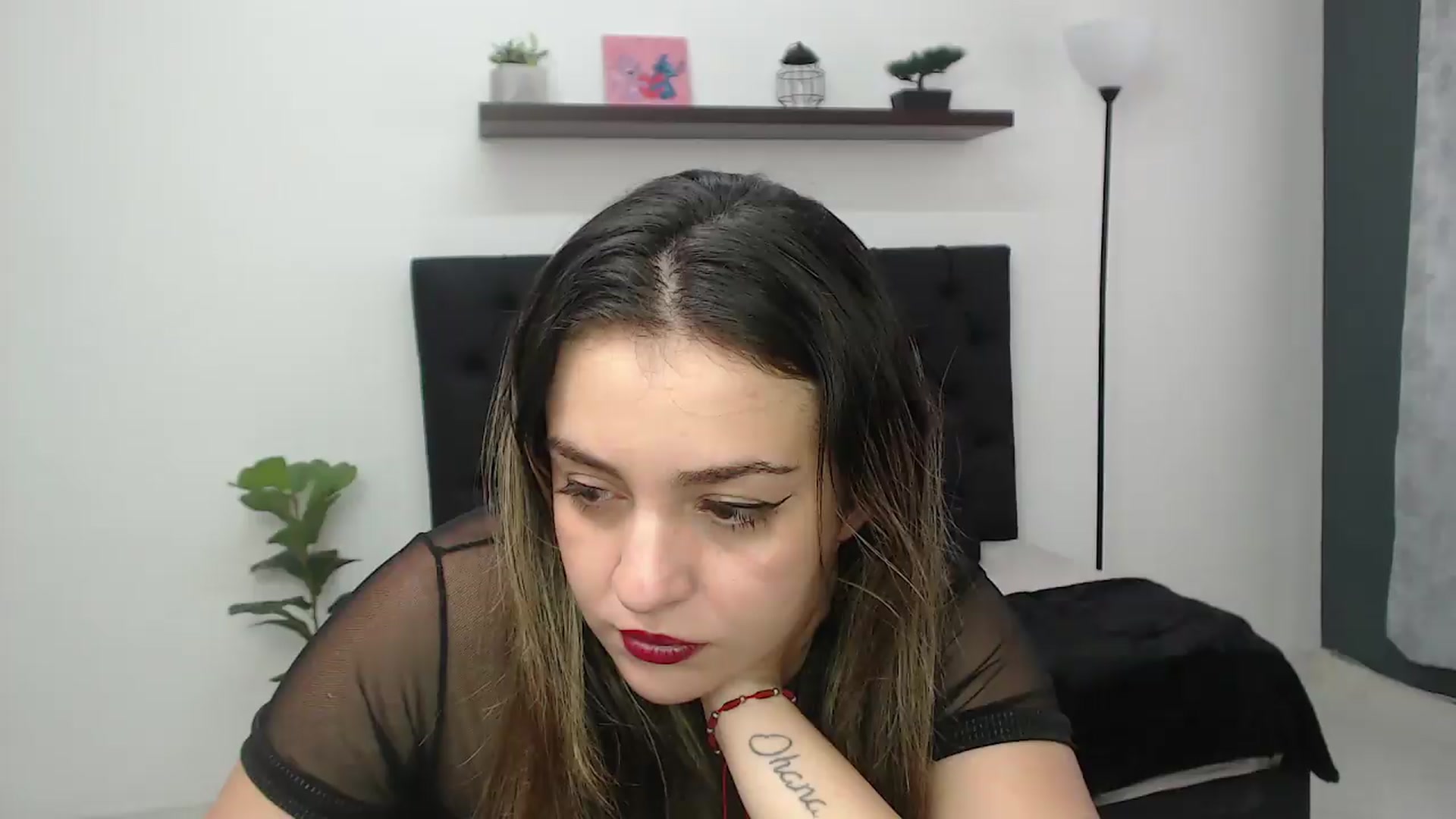 Gallery image thumbnail from CamilleDucan's myfreecams stream on, 09/12/2026, 17:53 image 15 of 20