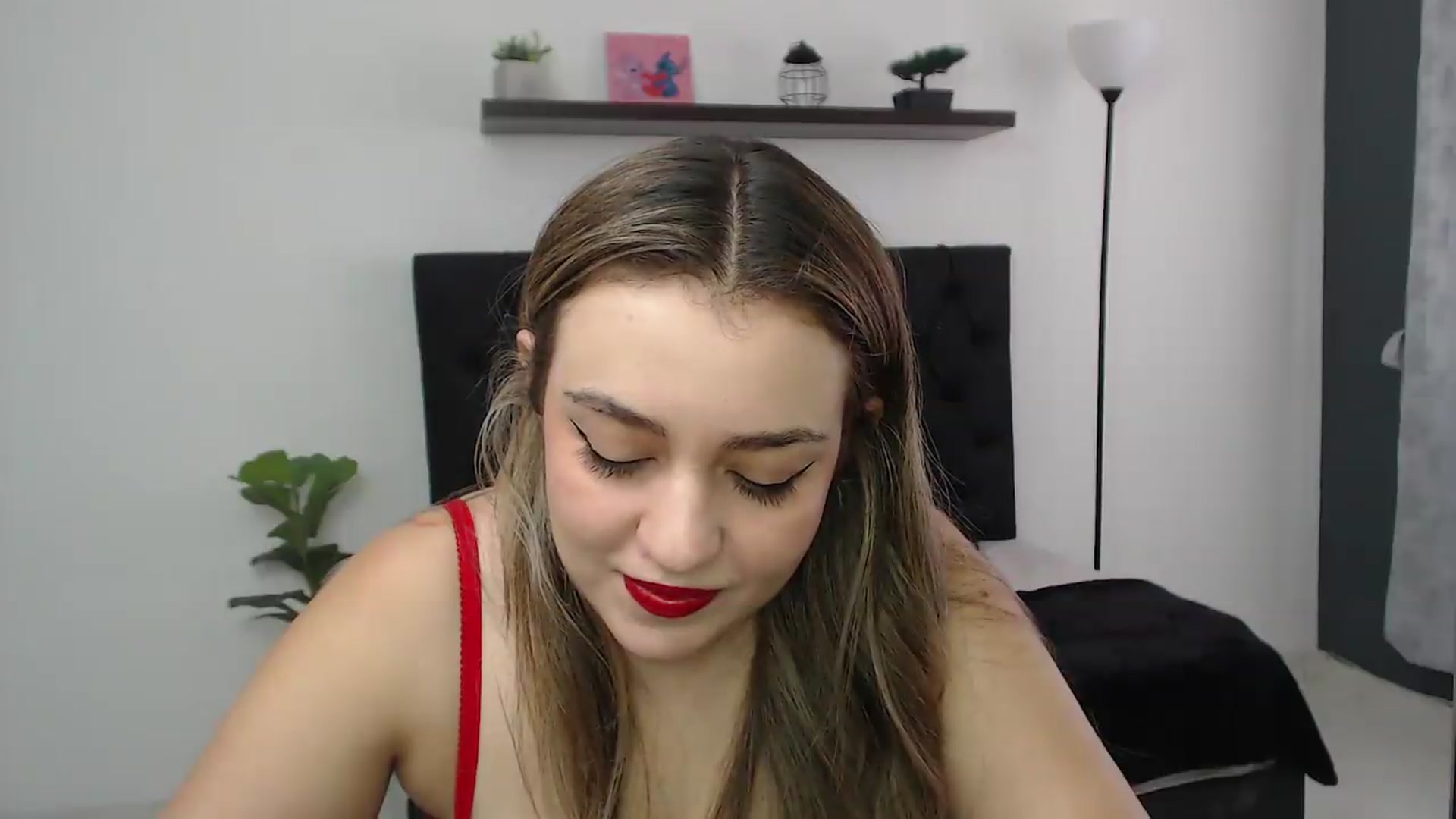 Gallery image thumbnail from CamilleDucan's myfreecams stream on, 09/18/2026, 14:29 image 15 of 20