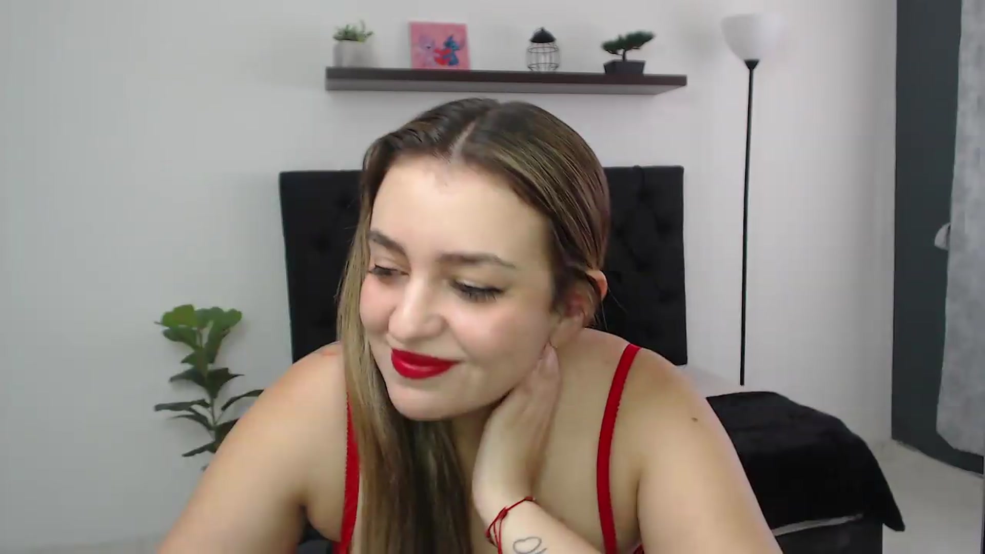 Gallery image thumbnail from CamilleDucan's myfreecams stream on, 09/18/2026, 14:29 image 18 of 20