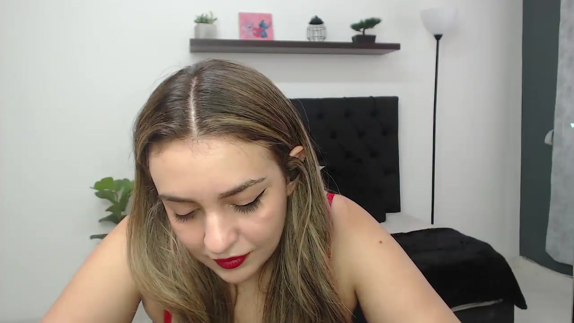 Gallery image thumbnail from CamilleDucan's myfreecams stream on, 09/18/2026, 18:08 image 2 of 20