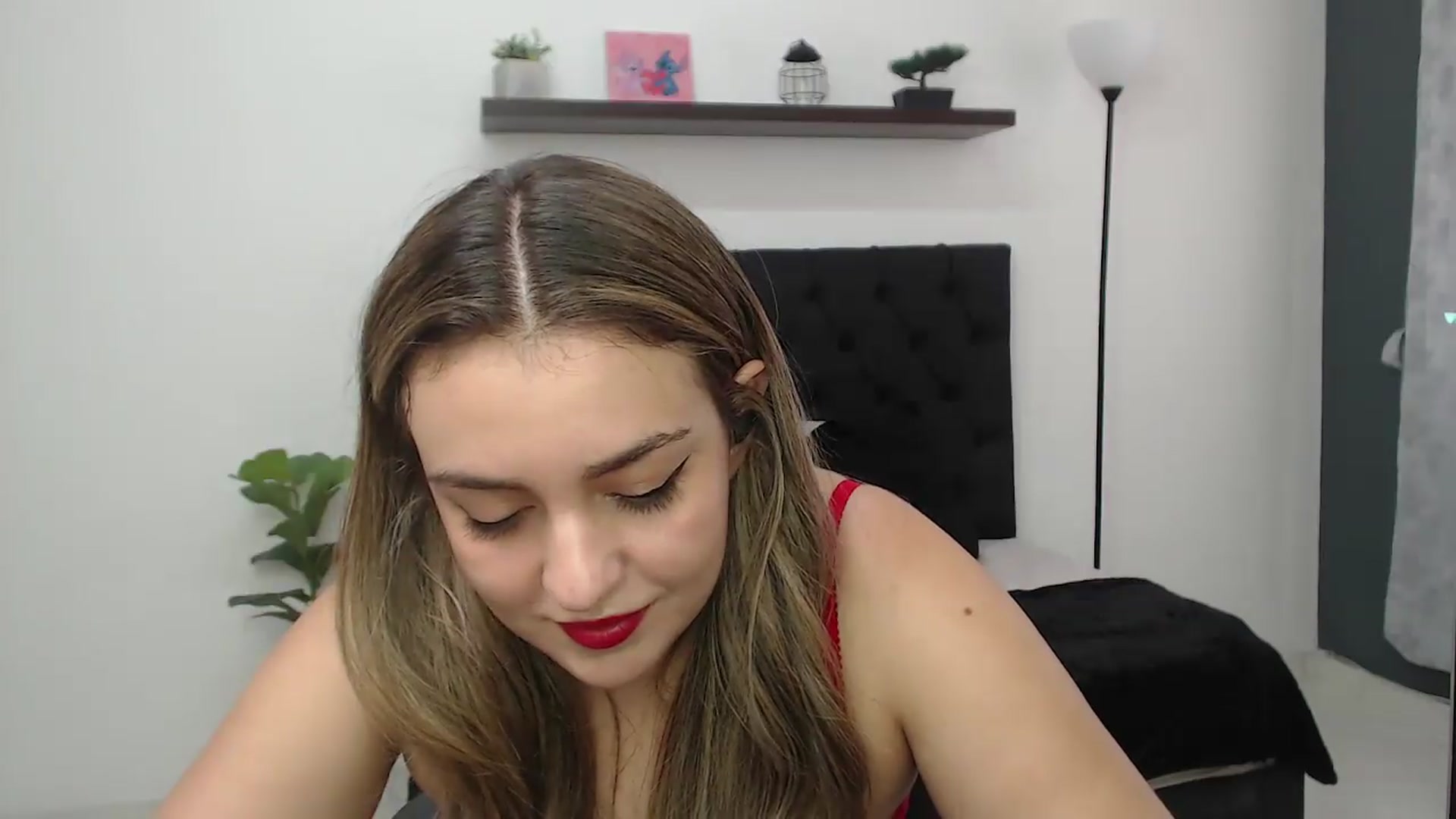 Gallery image thumbnail from CamilleDucan's myfreecams stream on, 09/18/2026, 18:08 image 4 of 20
