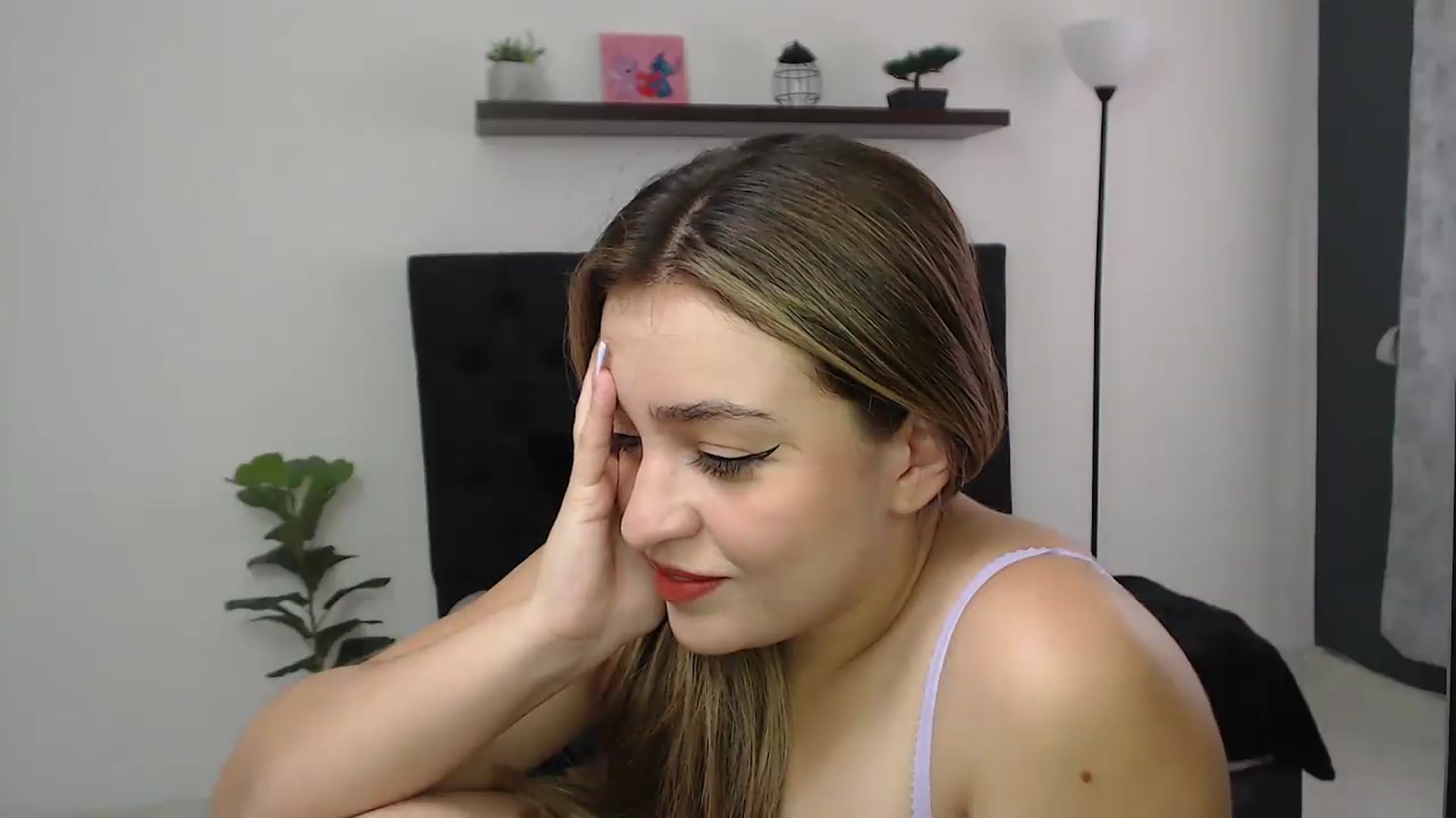 Gallery image thumbnail from CamilleDucan's myfreecams stream on, 09/19/2026, 14:59 image 5 of 20
