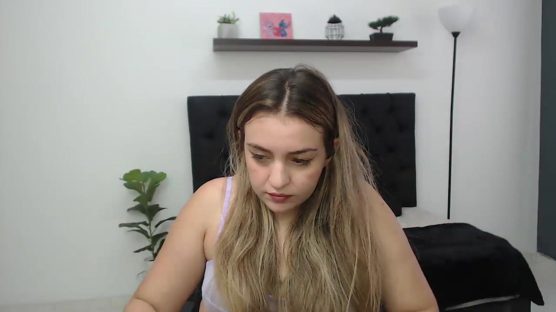 Gallery image thumbnail from CamilleDucan's myfreecams stream on, 09/19/2026, 16:53 image 10 of 20