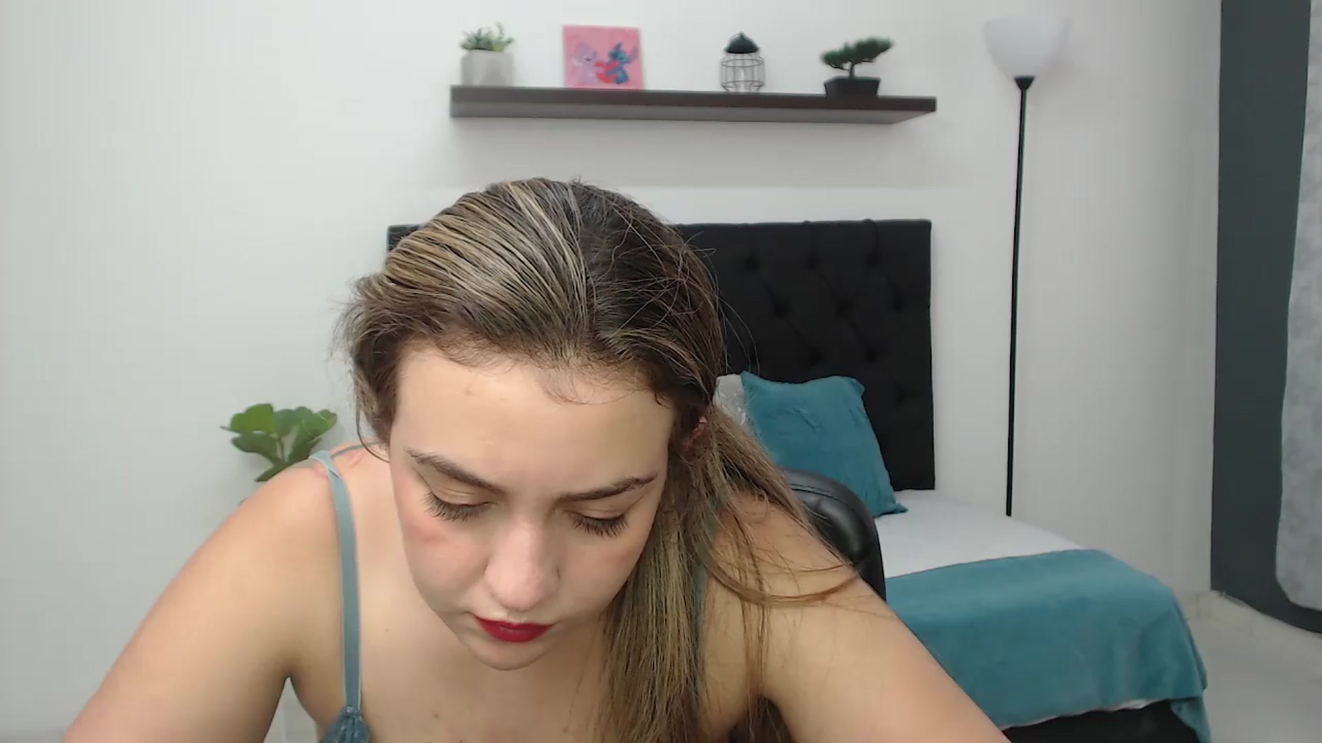 Gallery image thumbnail from CamilleDucan's myfreecams stream on, 09/21/2026, 18:07 image 17 of 20